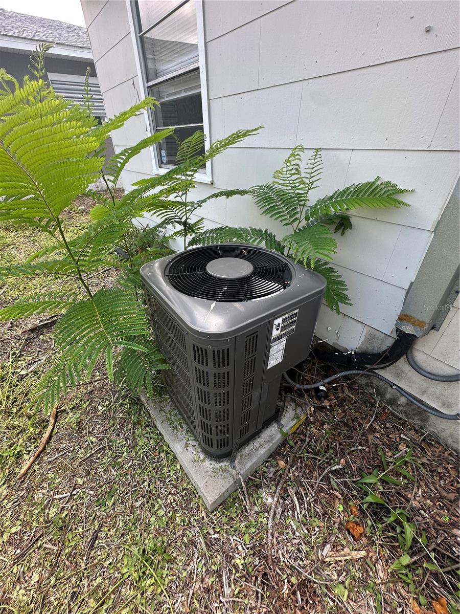 Image 11 of 15 For 5035 4th Avenue S