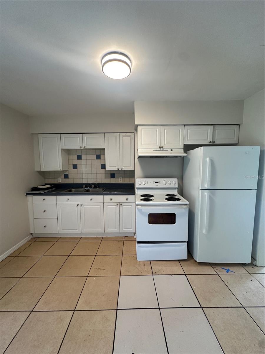 Image 5 of 15 For 5035 4th Avenue S
