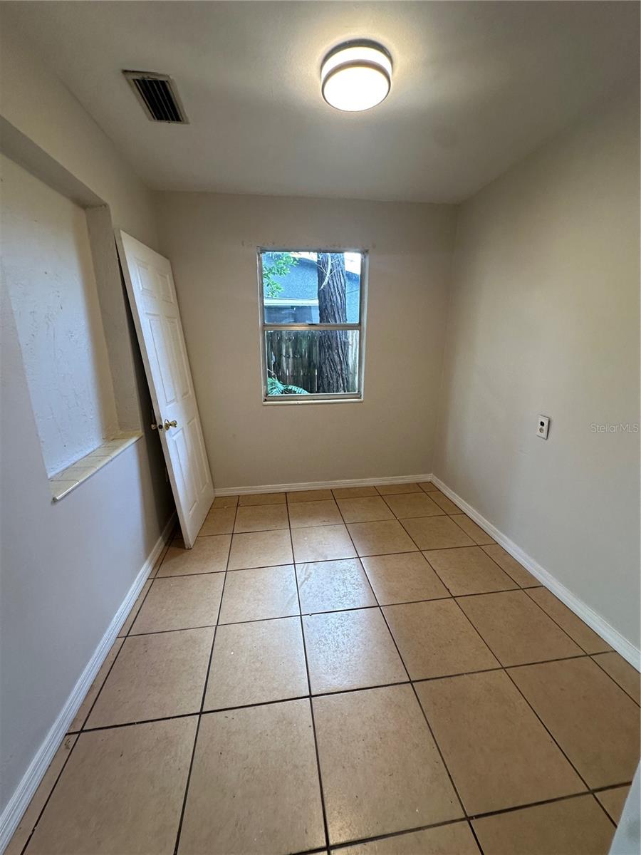 Image 6 of 15 For 5035 4th Avenue S