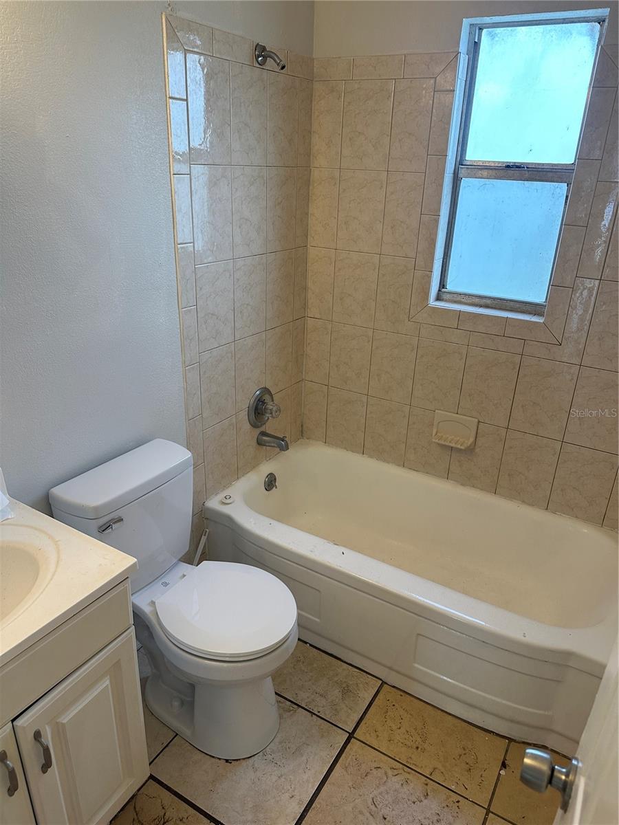 Image 9 of 15 For 5035 4th Avenue S