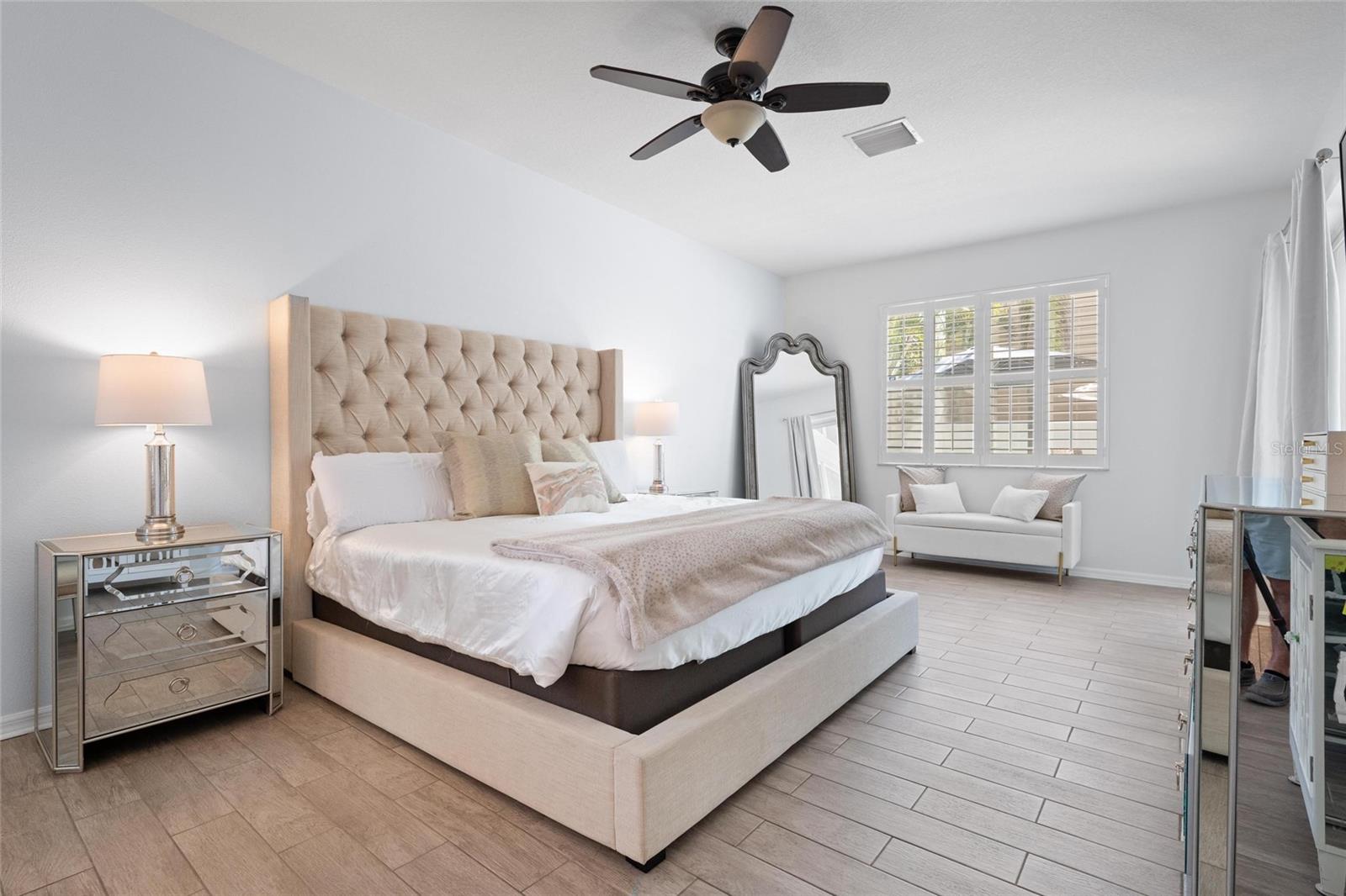 Listing photo id 15 for 13180 Kensington Isle Way