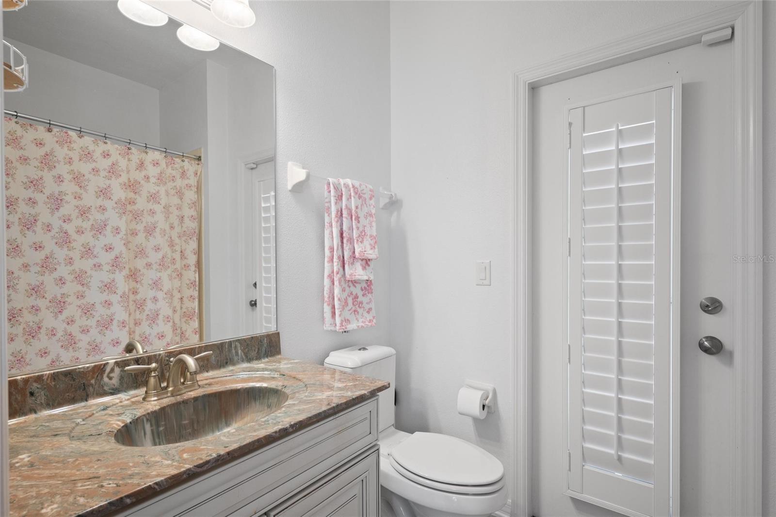 Listing photo id 24 for 13180 Kensington Isle Way