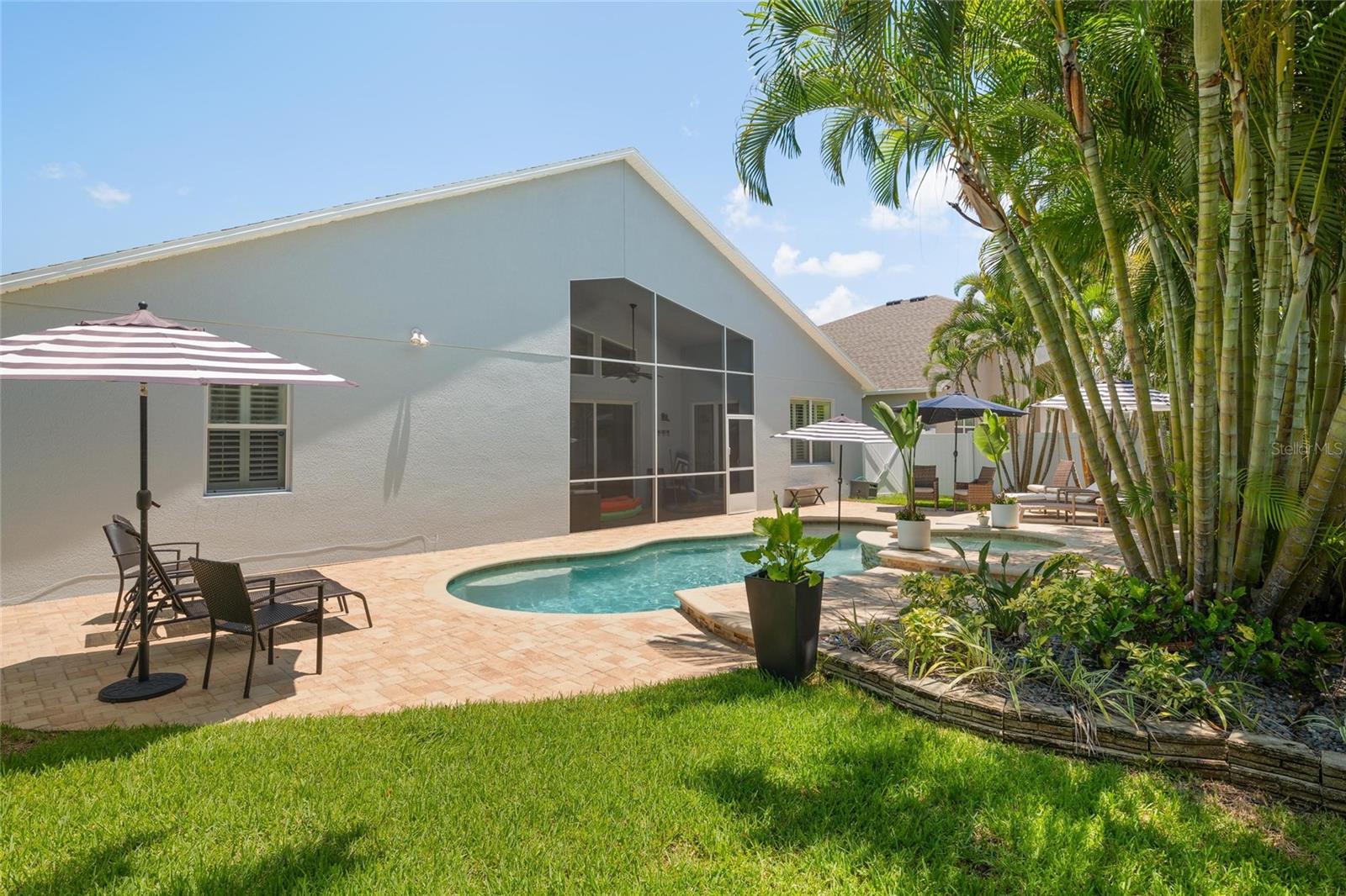 Listing photo id 29 for 13180 Kensington Isle Way