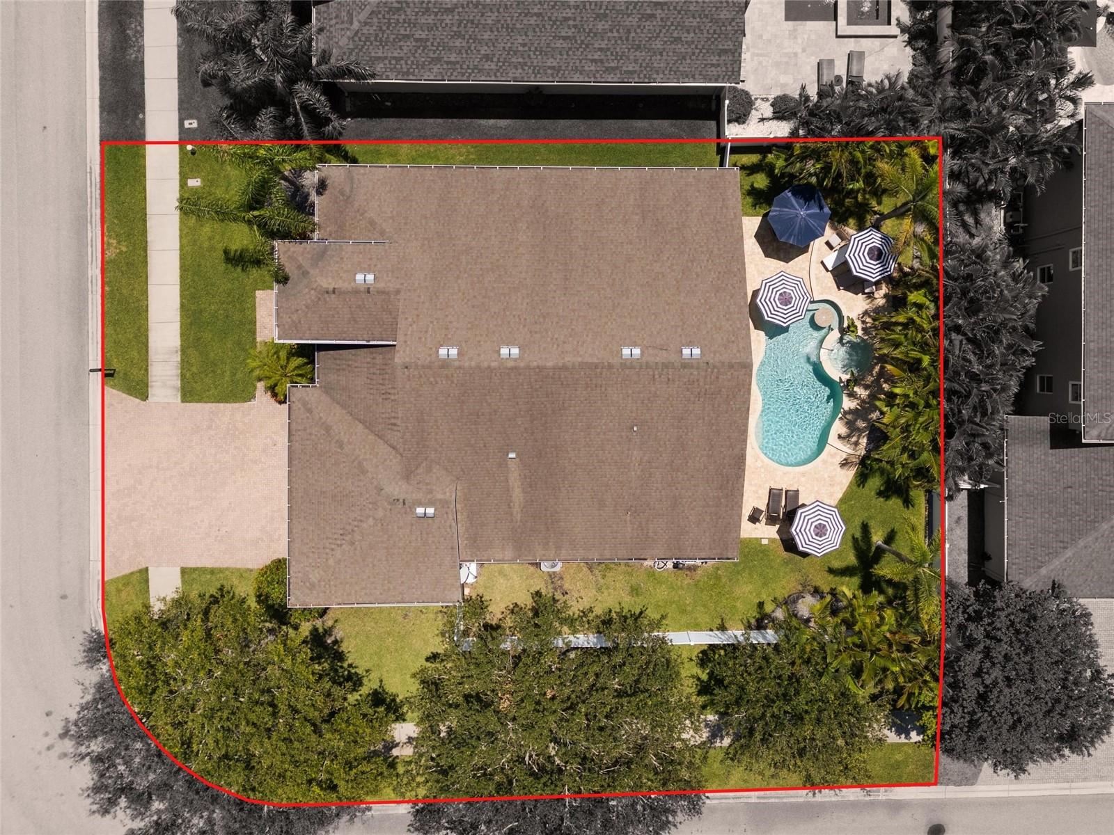 Listing photo id 42 for 13180 Kensington Isle Way