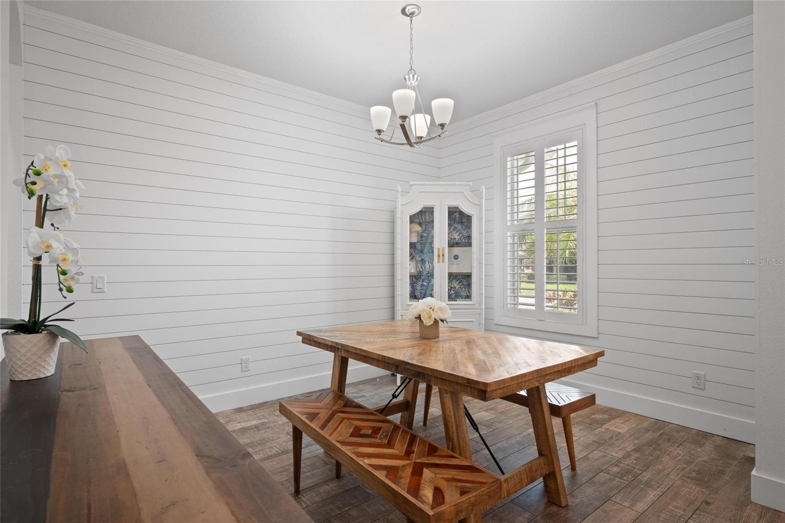 Listing photo id 5 for 13180 Kensington Isle Way