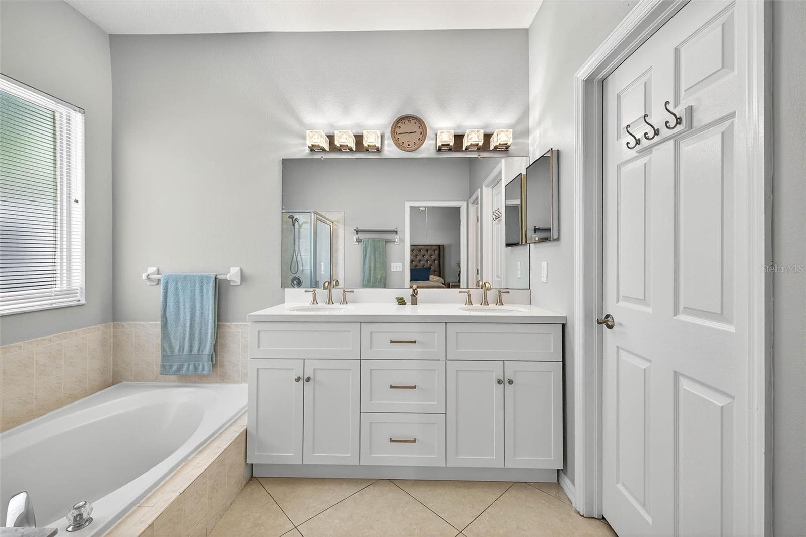 Image 22 of 41 For 8853 Cypress Hammock Drive