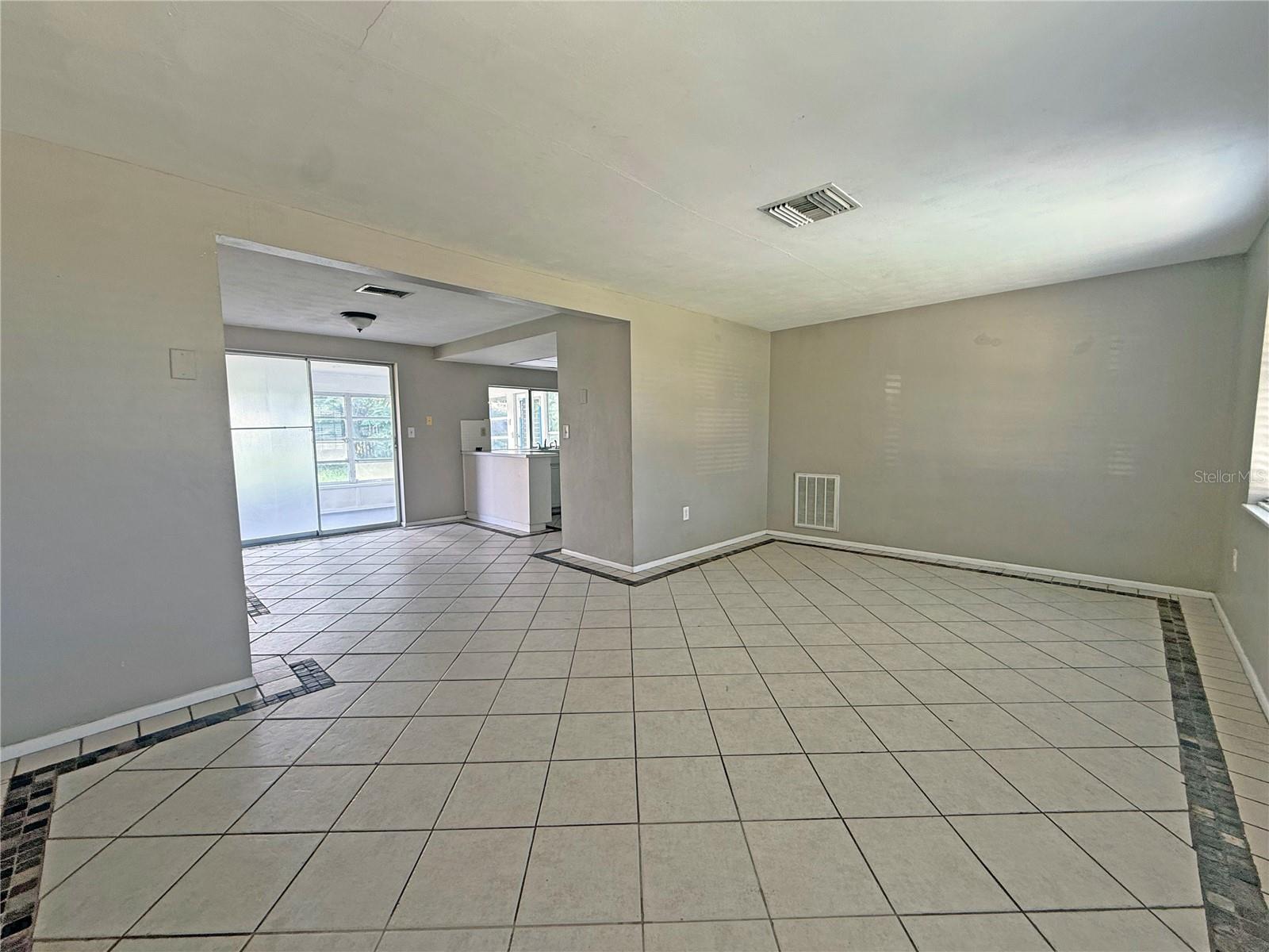 Image 11 of 12 For 3636 Wiltshire Drive