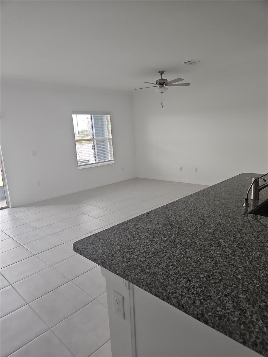 Image 6 of 24 For 8841 Gallantree Place