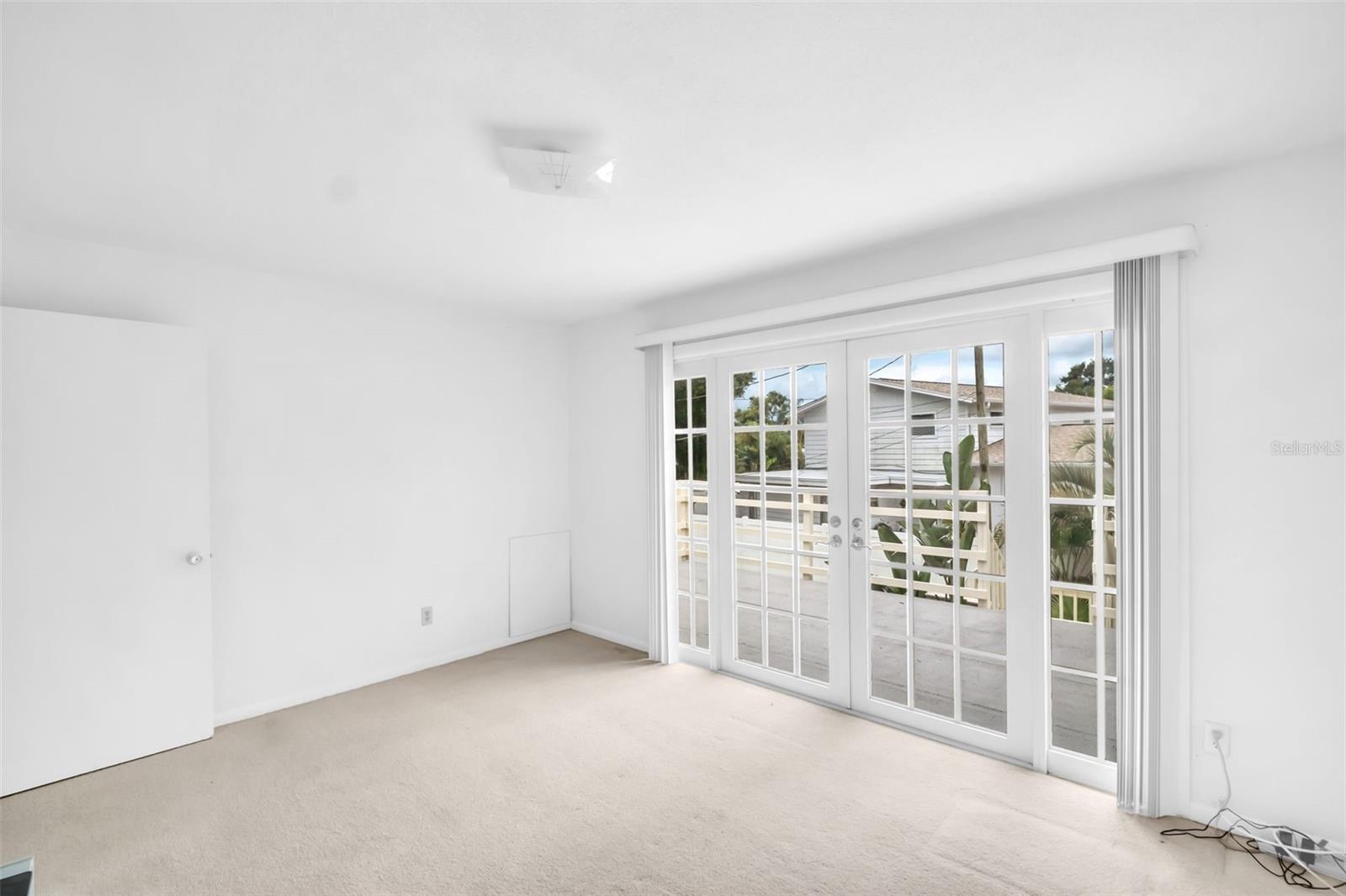 Image 13 of 52 For 7398 Windsor Lane