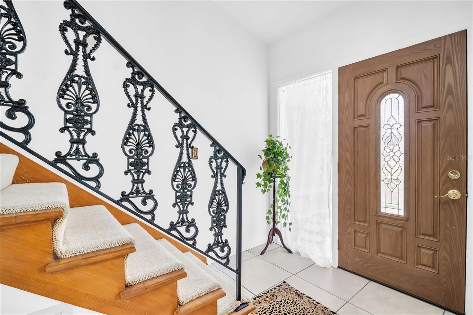 Image 18 of 52 For 7398 Windsor Lane