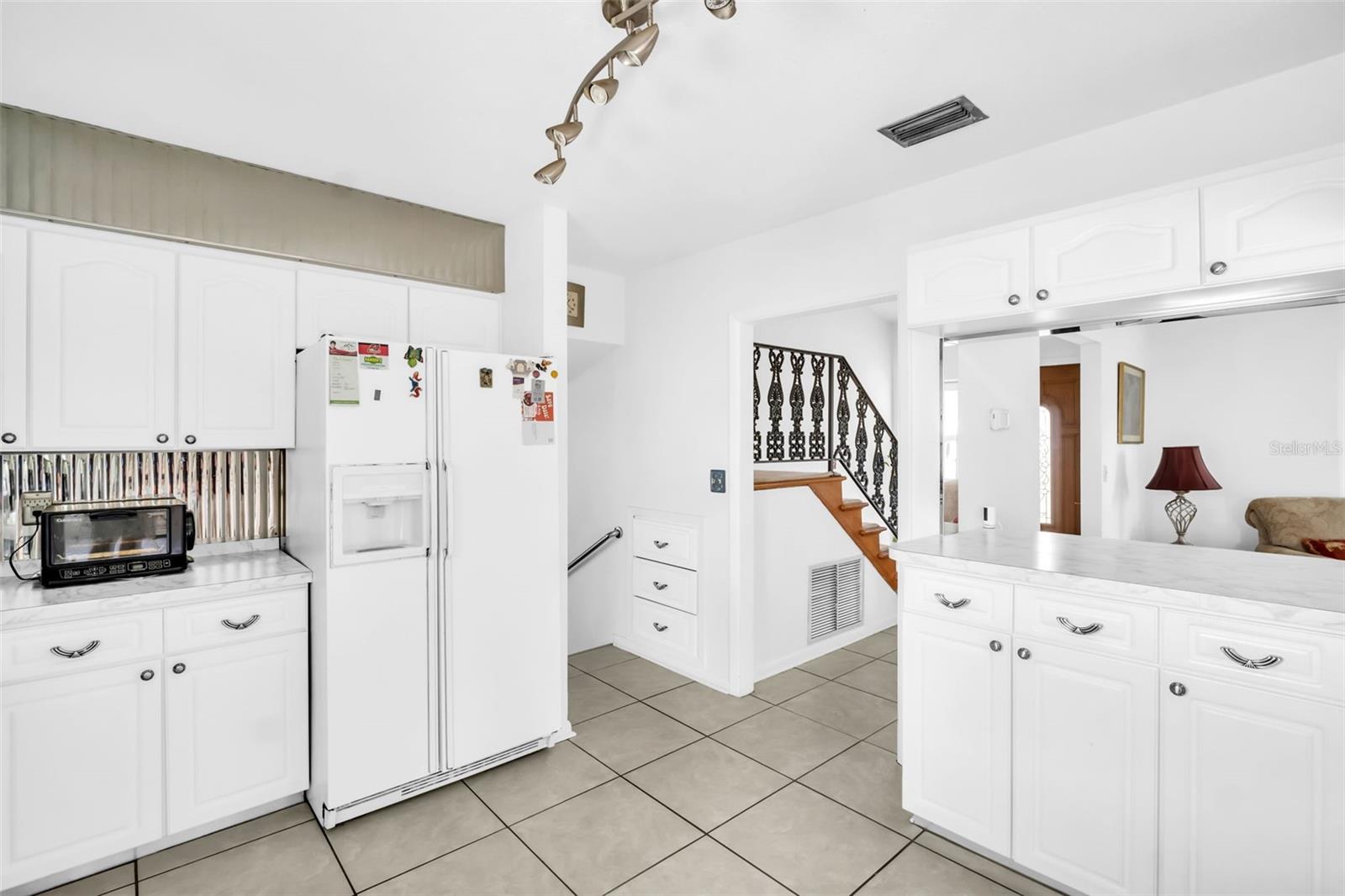 Image 22 of 52 For 7398 Windsor Lane