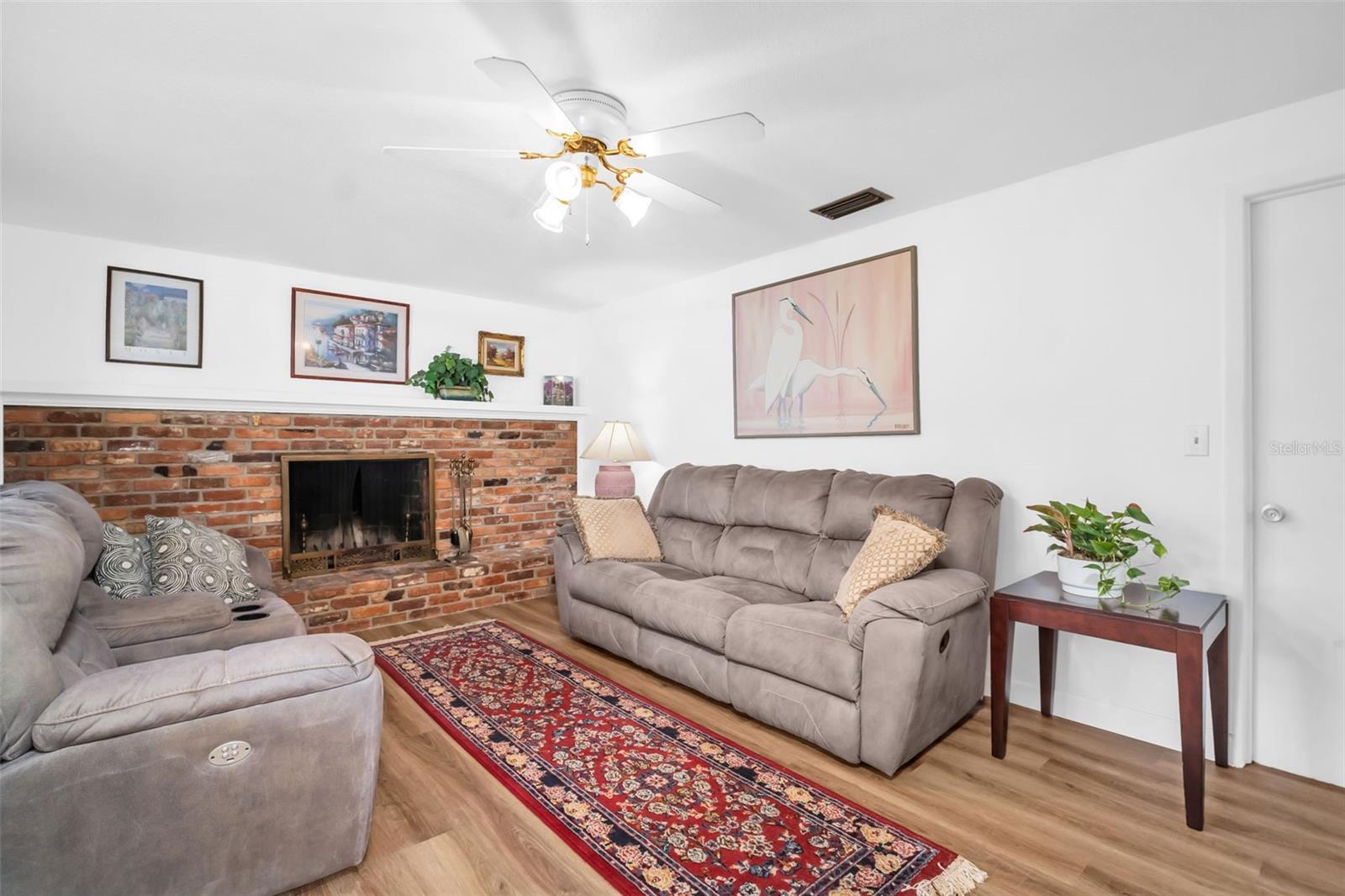 Image 30 of 52 For 7398 Windsor Lane