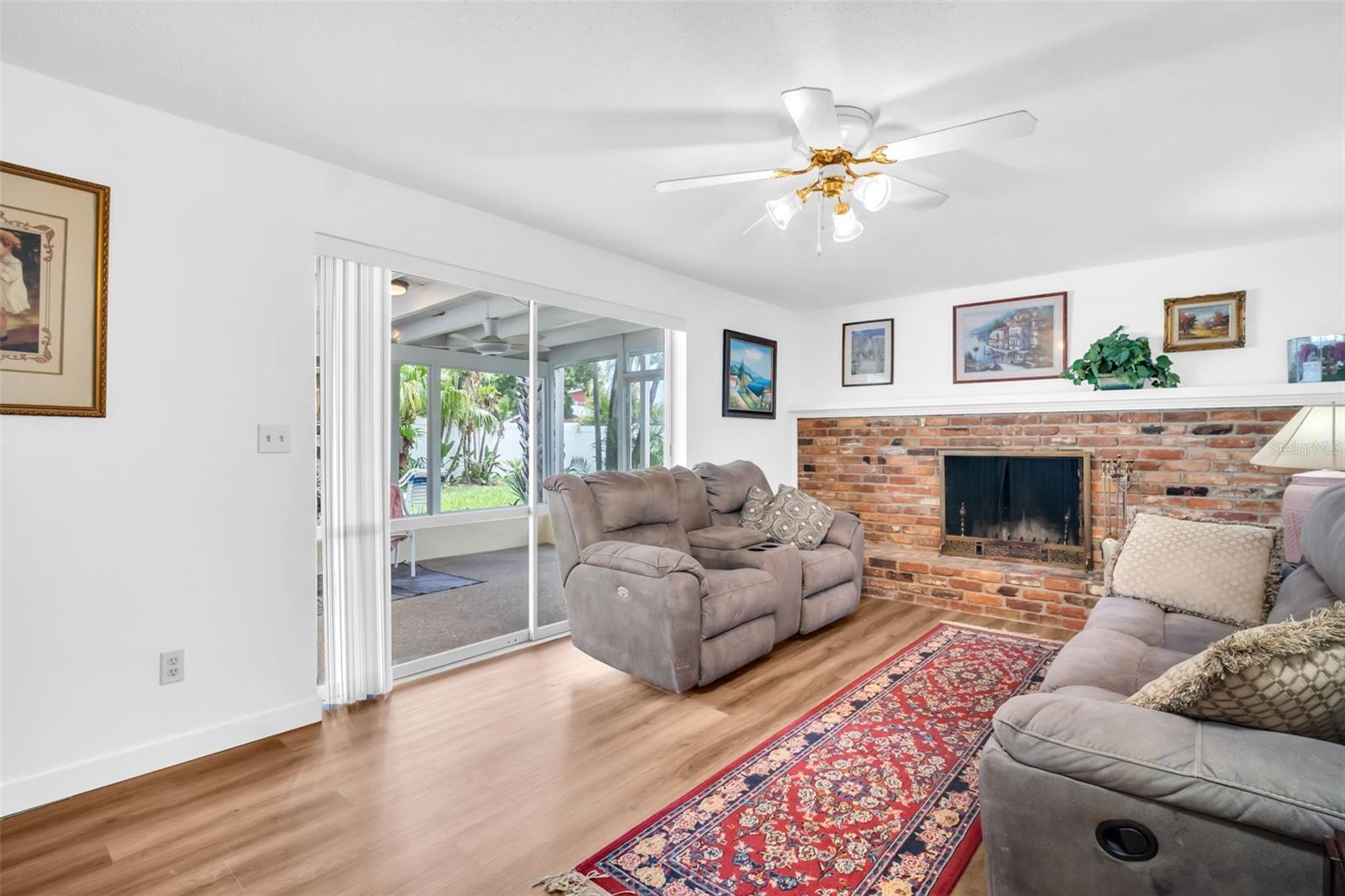 Image 31 of 52 For 7398 Windsor Lane