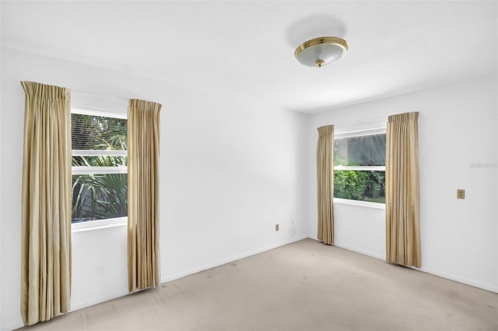 Image 36 of 52 For 7398 Windsor Lane