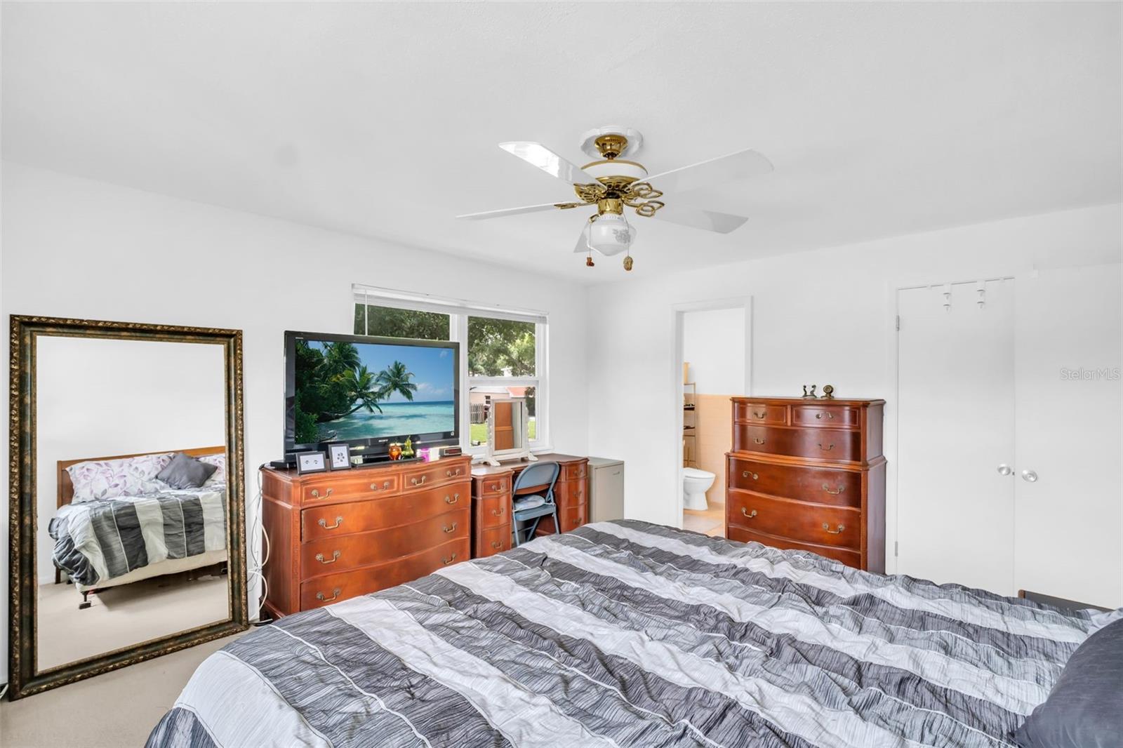 Image 6 of 52 For 7398 Windsor Lane
