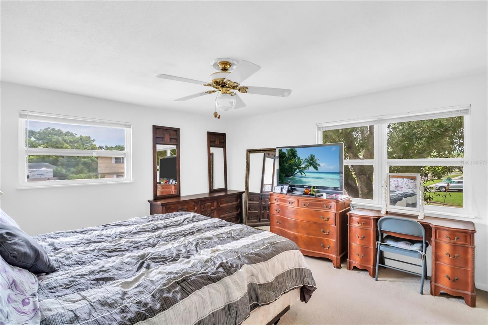 Image 7 of 52 For 7398 Windsor Lane