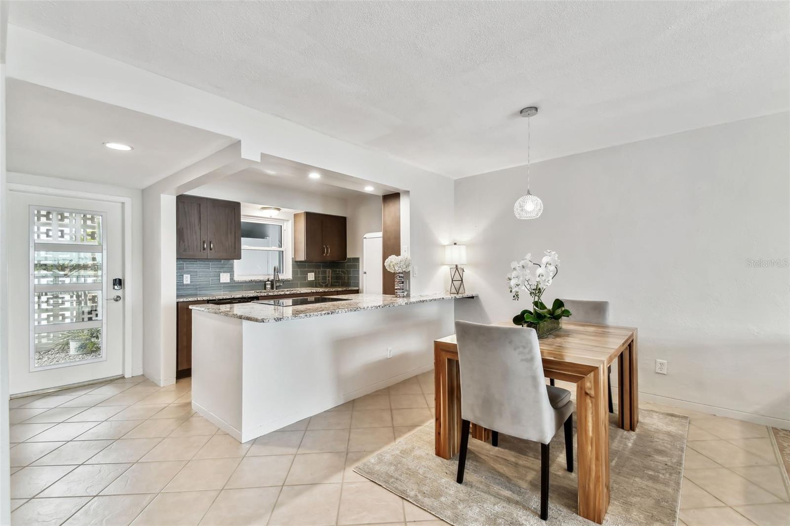 Image 12 of 93 For 800 Madonna Boulevard 2