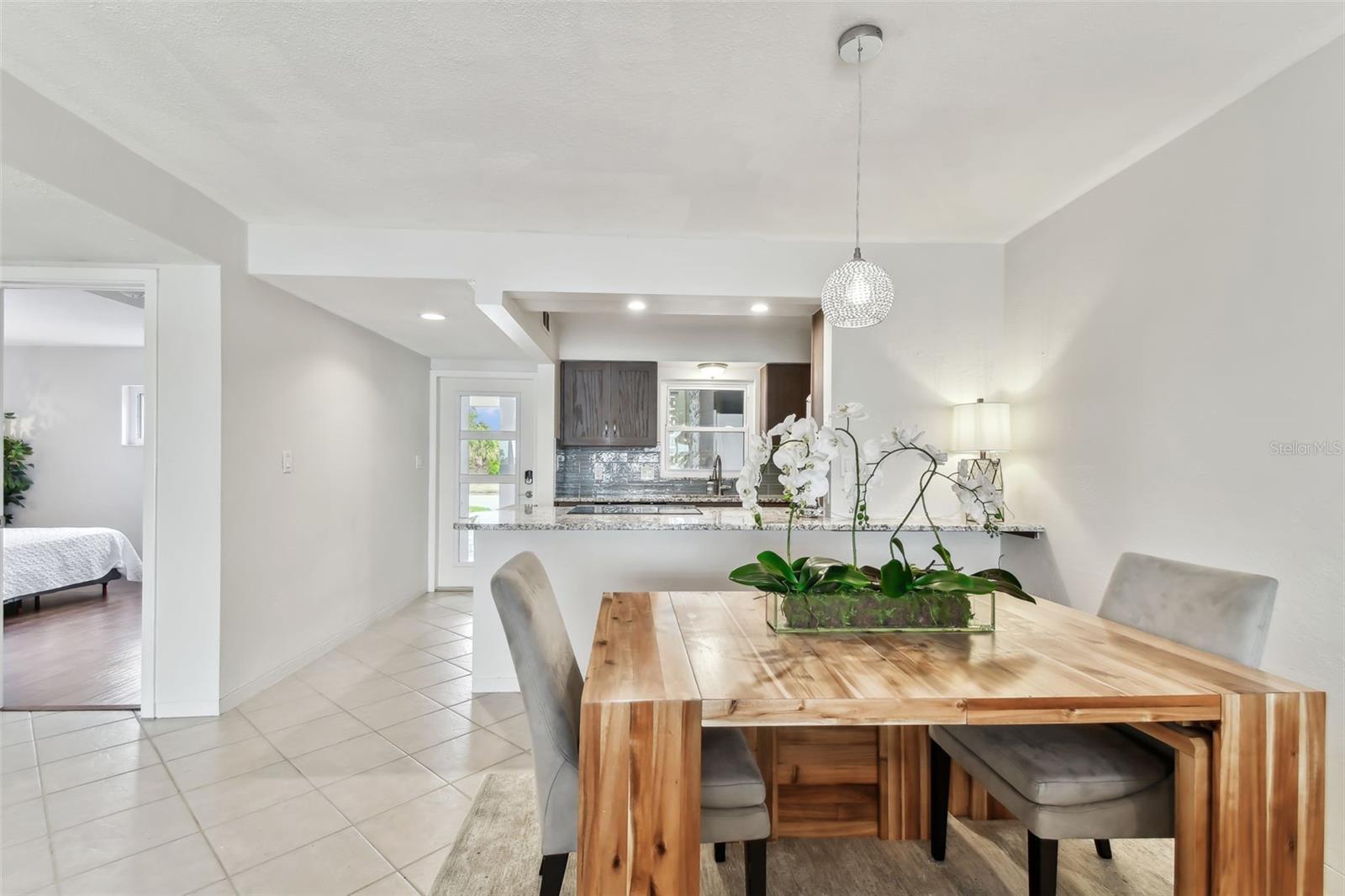 Image 13 of 93 For 800 Madonna Boulevard 2