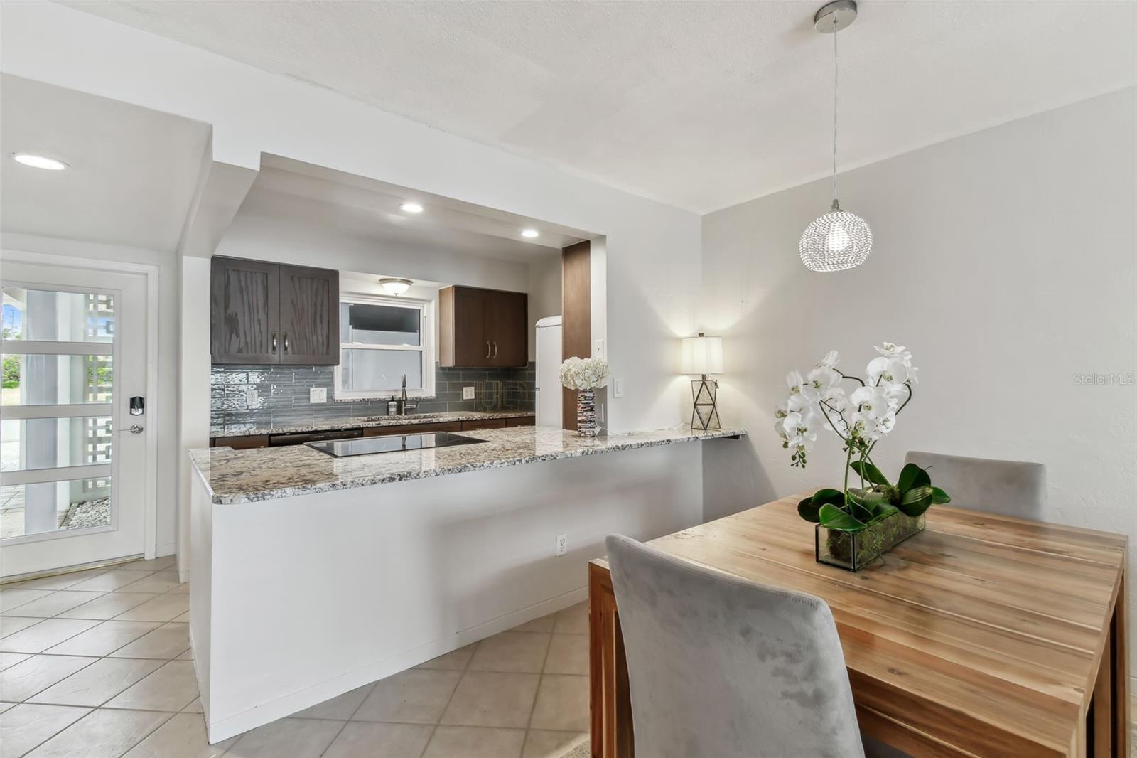 Image 18 of 93 For 800 Madonna Boulevard 2