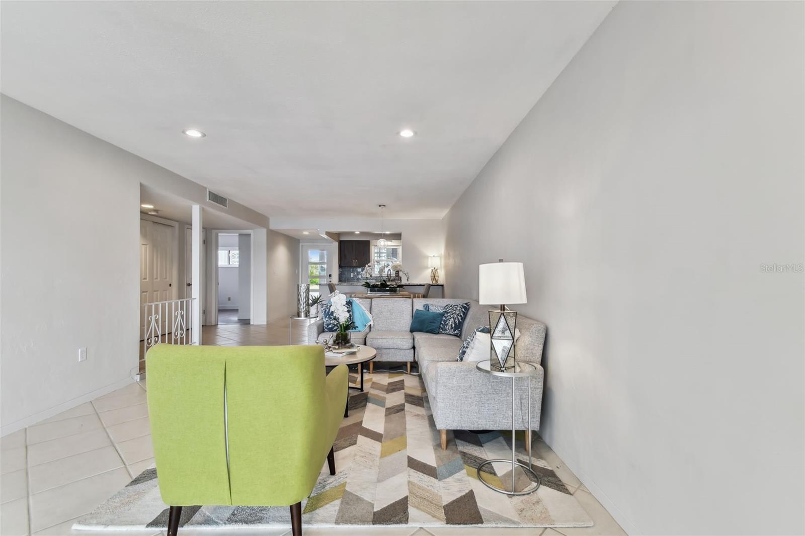Image 29 of 93 For 800 Madonna Boulevard 2