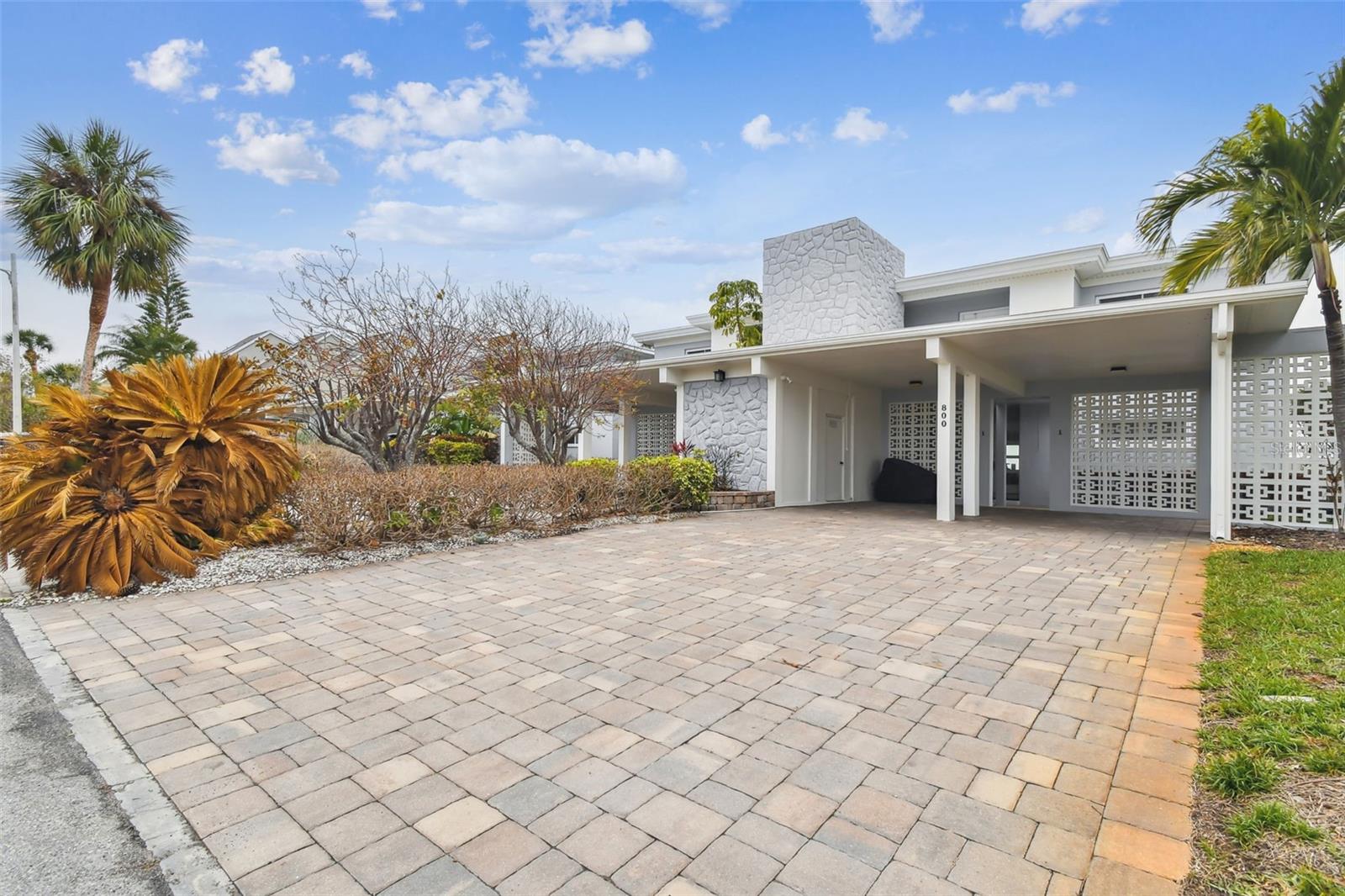 Image 5 of 93 For 800 Madonna Boulevard 2