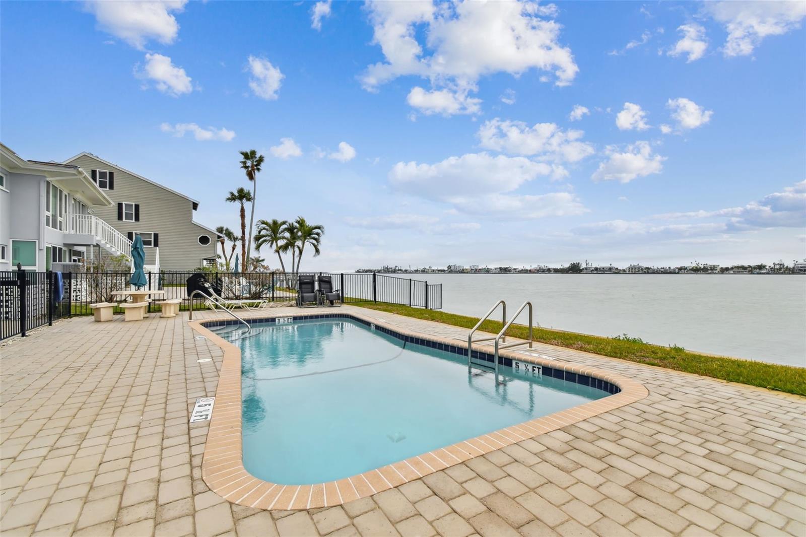 Image 60 of 93 For 800 Madonna Boulevard 2