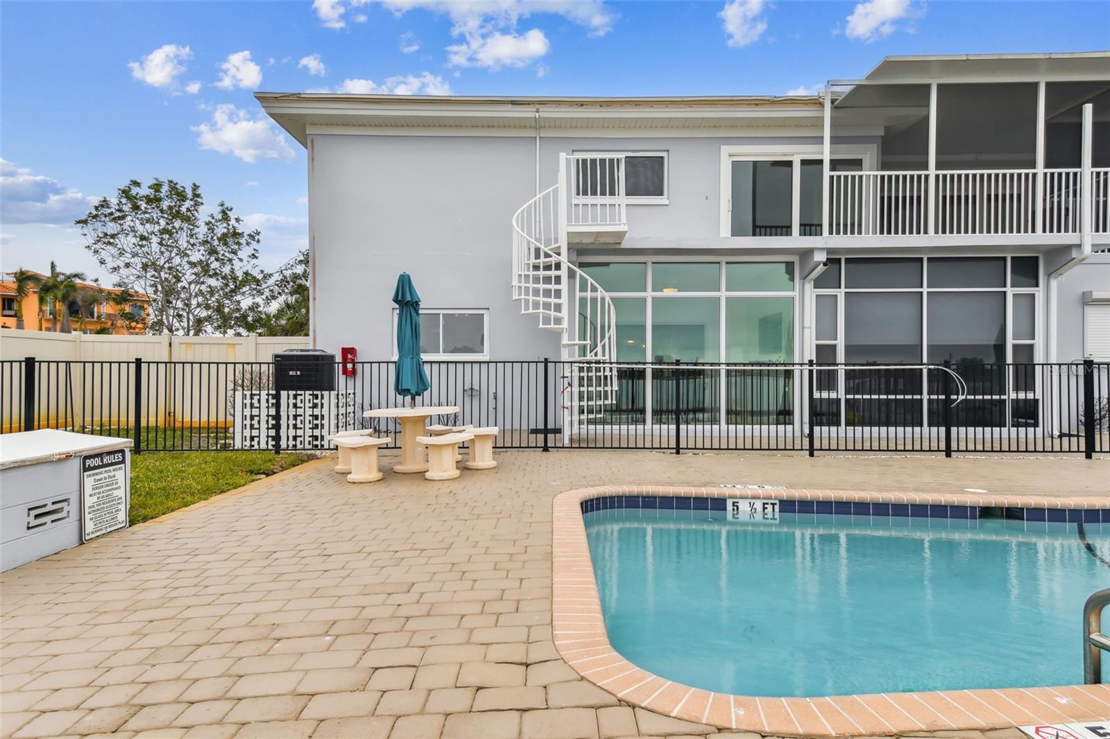 Image 61 of 93 For 800 Madonna Boulevard 2