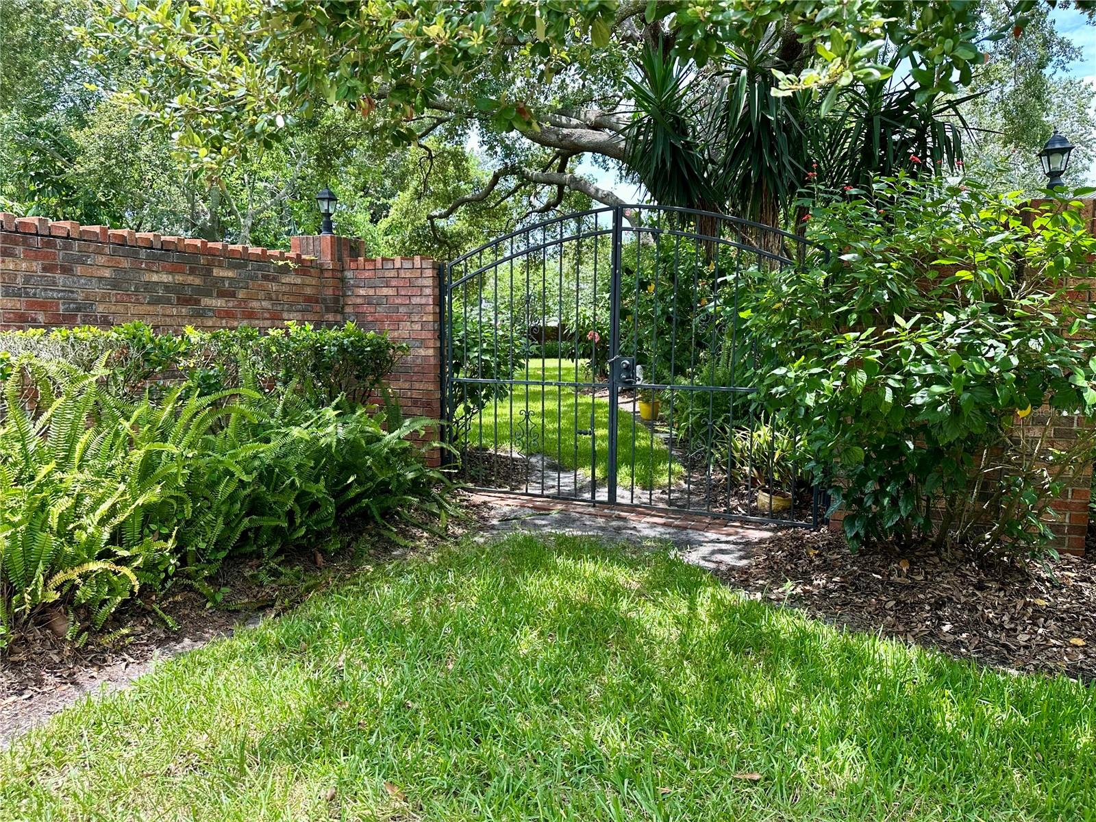 Image 12 of 59 For 4405 Meadowwood Way