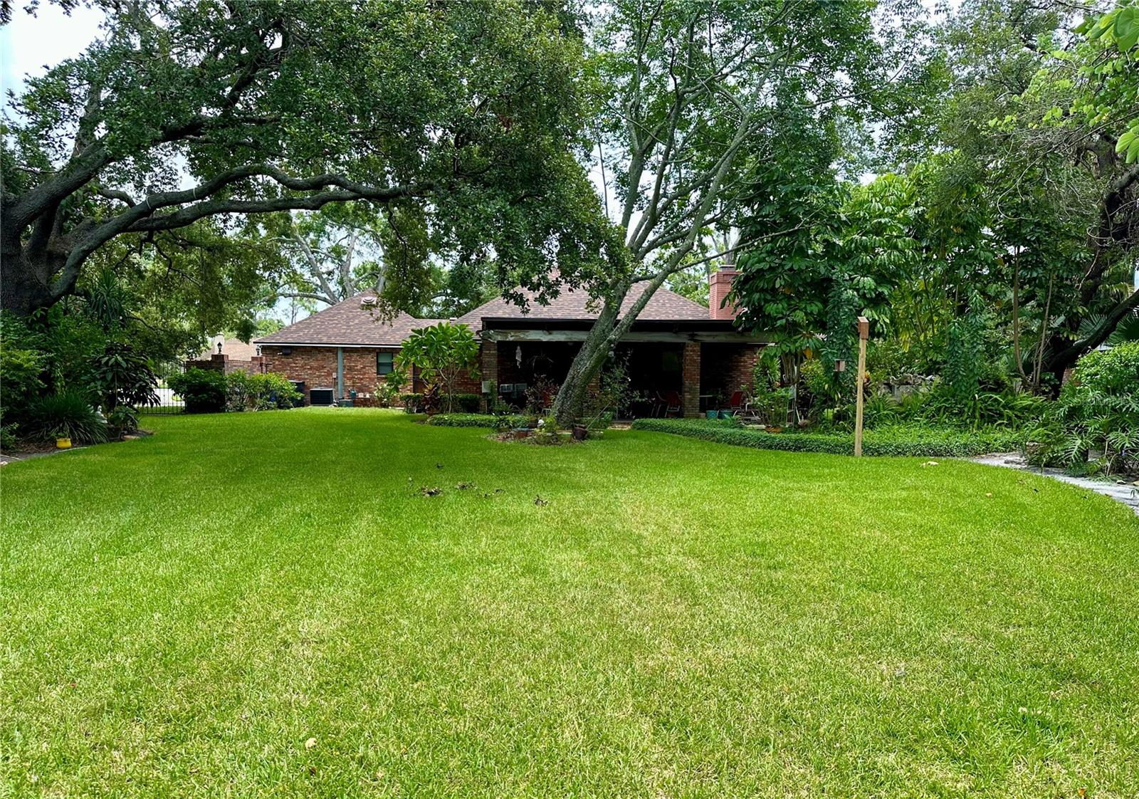 Image 18 of 59 For 4405 Meadowwood Way