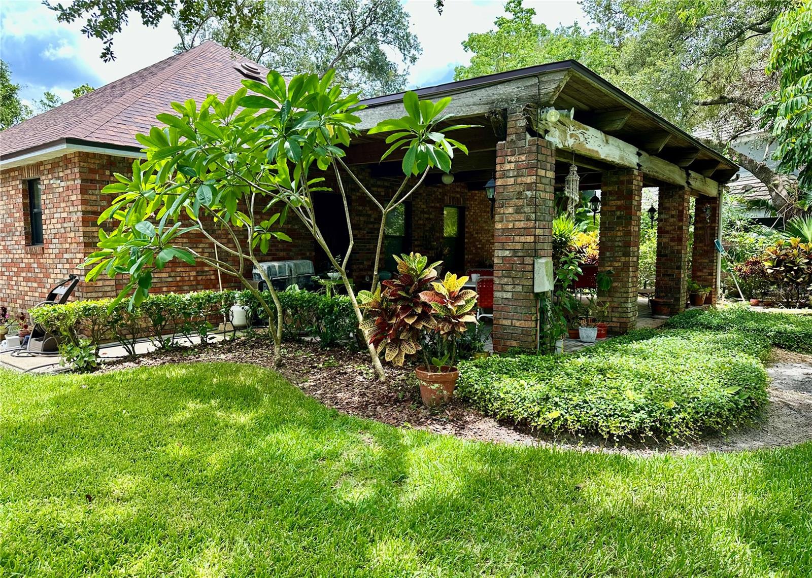 Image 24 of 59 For 4405 Meadowwood Way