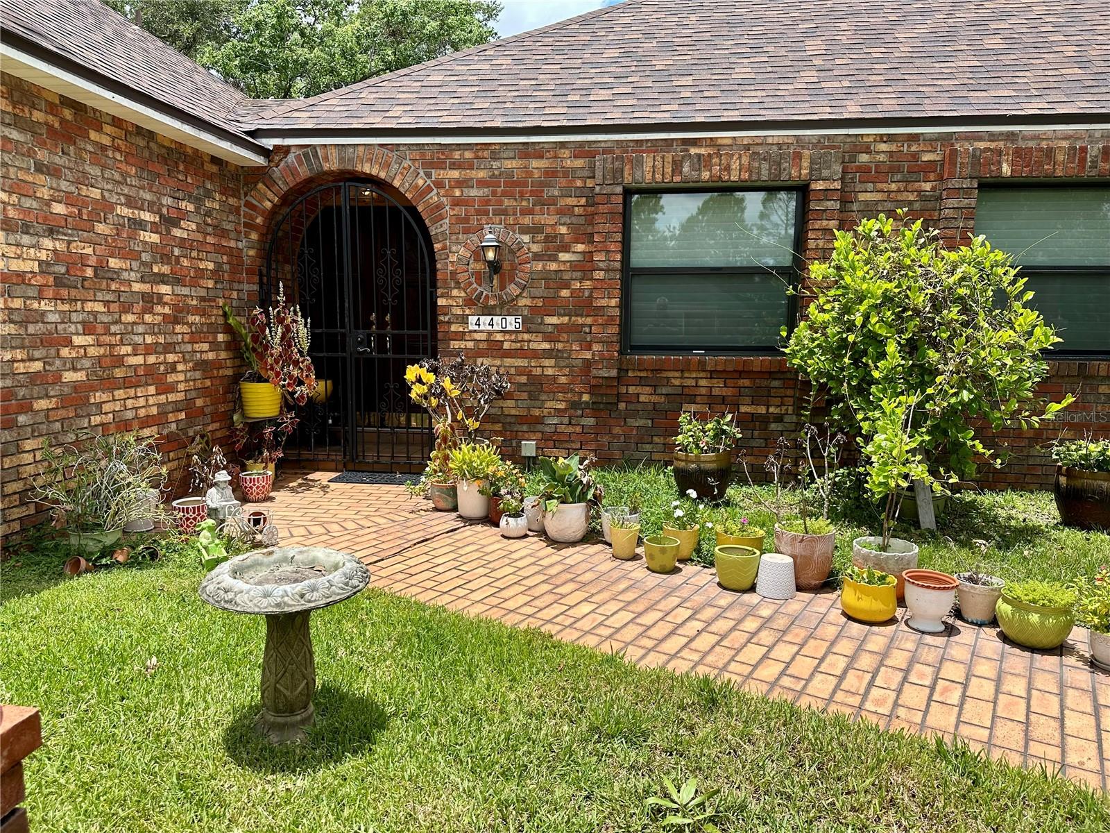 Image 3 of 59 For 4405 Meadowwood Way