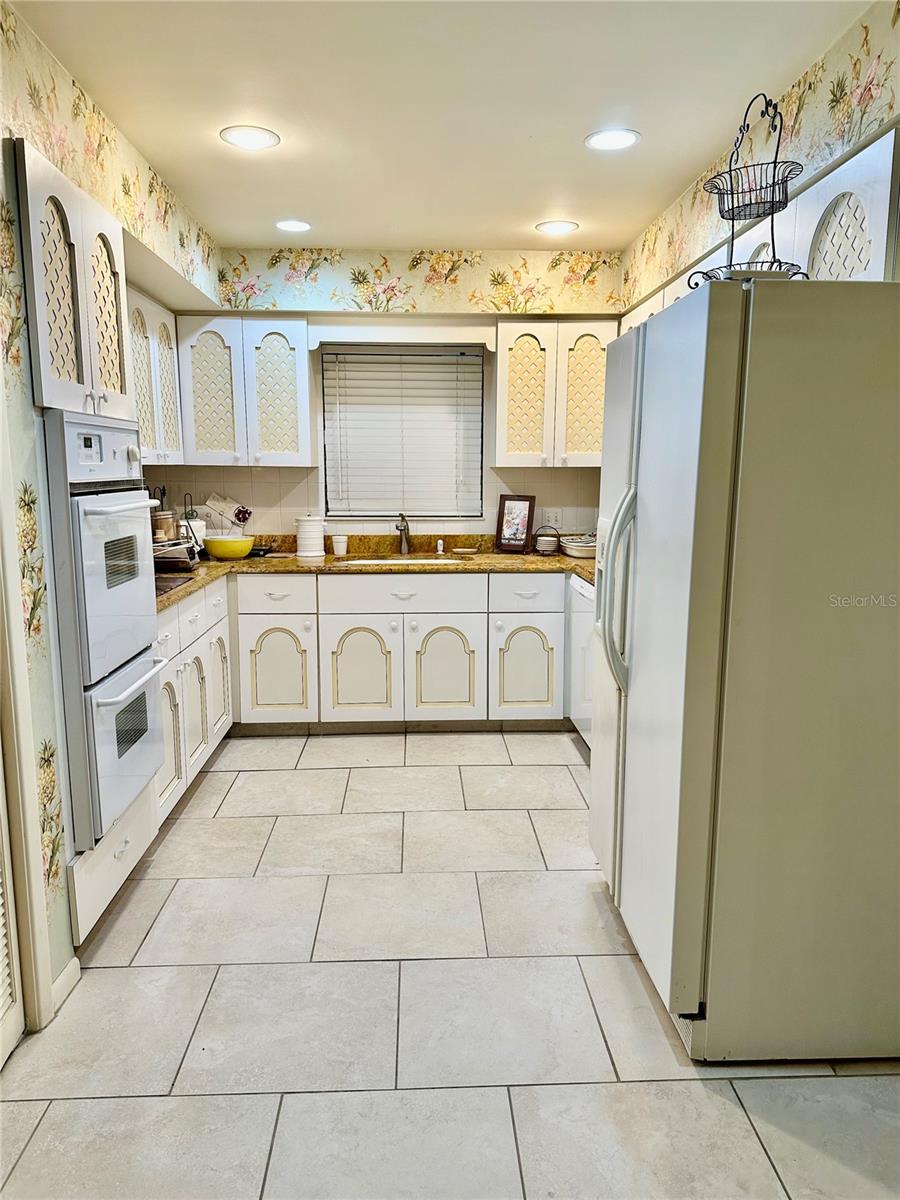 Image 43 of 59 For 4405 Meadowwood Way