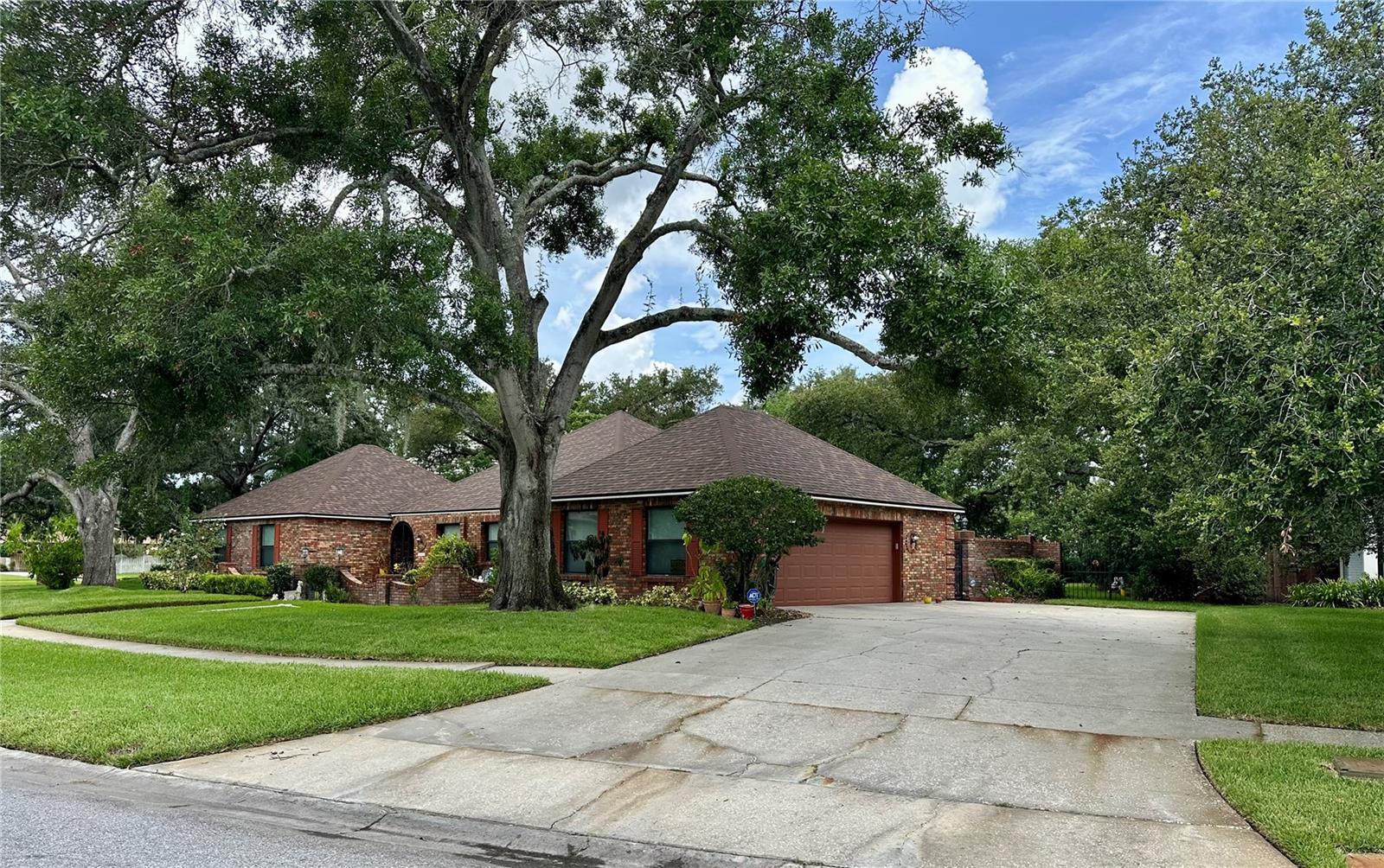 Image 5 of 59 For 4405 Meadowwood Way