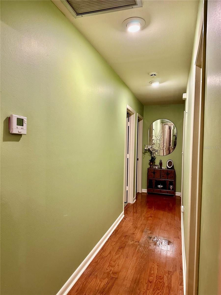 Image 53 of 59 For 4405 Meadowwood Way