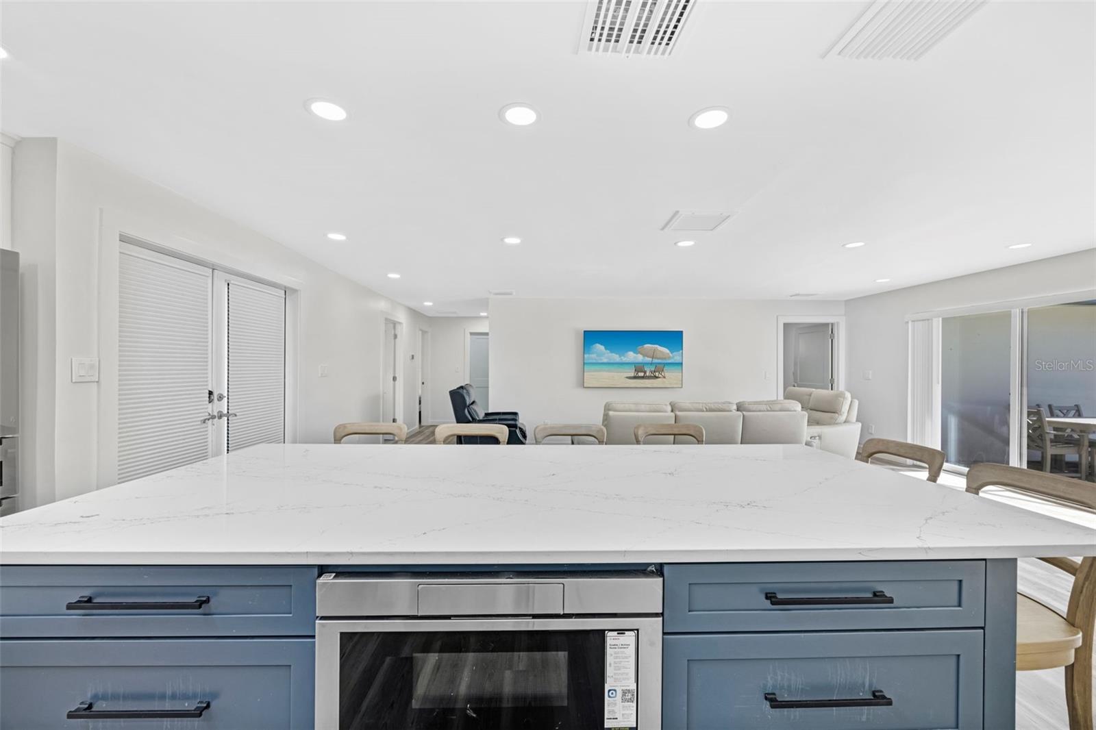 Image 12 of 72 For 74 Windward Island