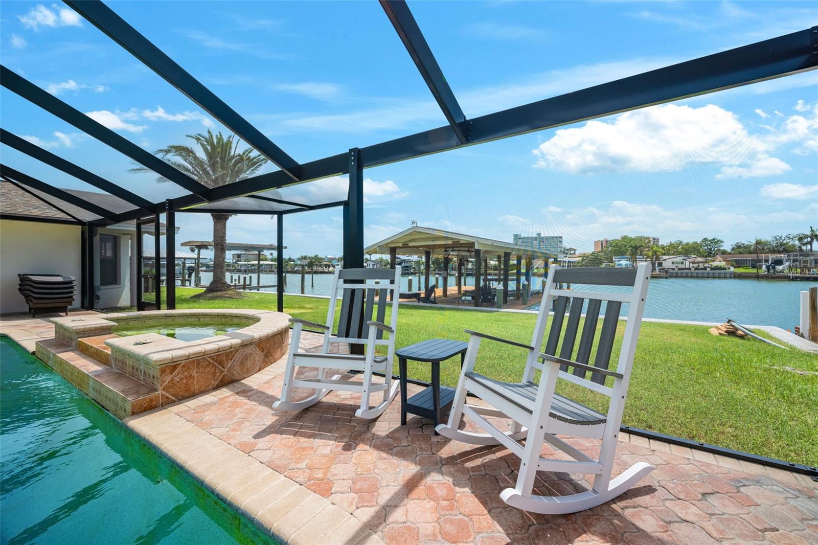Image 45 of 72 For 74 Windward Island