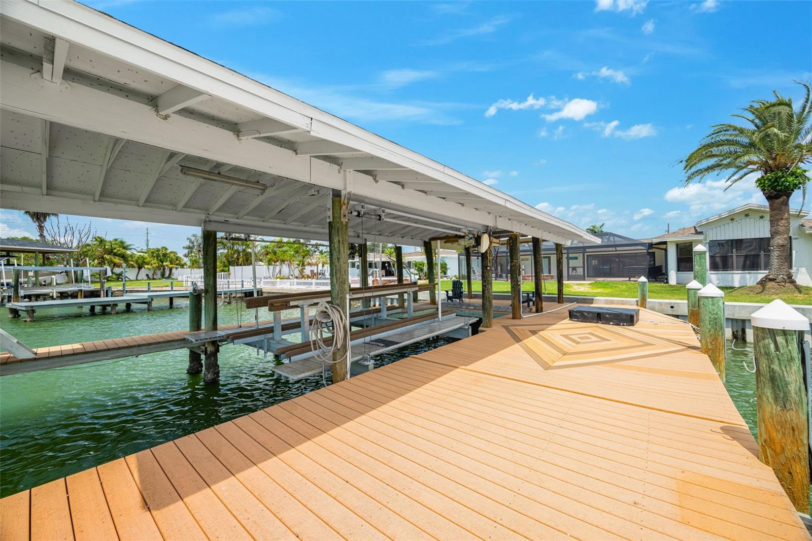Image 54 of 72 For 74 Windward Island
