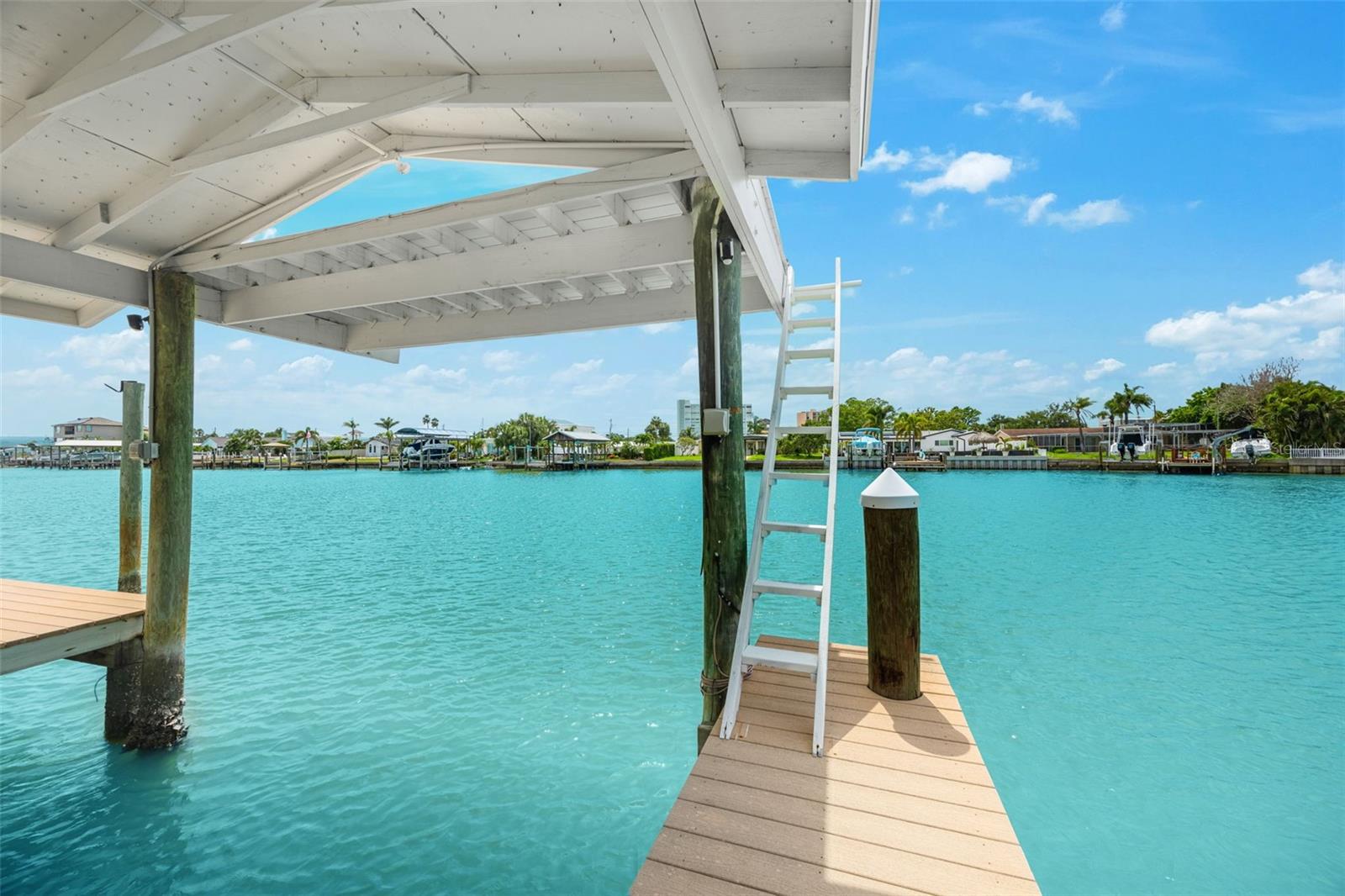 Image 55 of 72 For 74 Windward Island