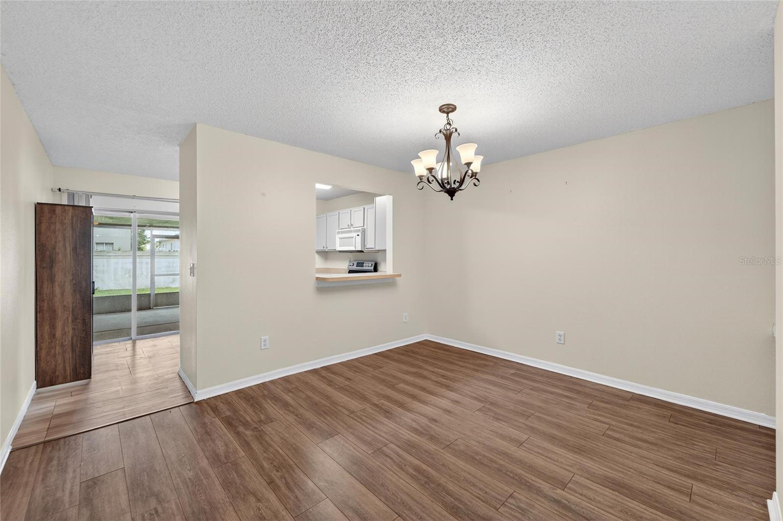 Image 11 of 49 For 10807 Keys Gate Drive