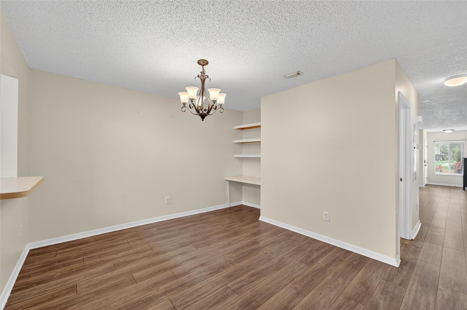 Image 12 of 49 For 10807 Keys Gate Drive