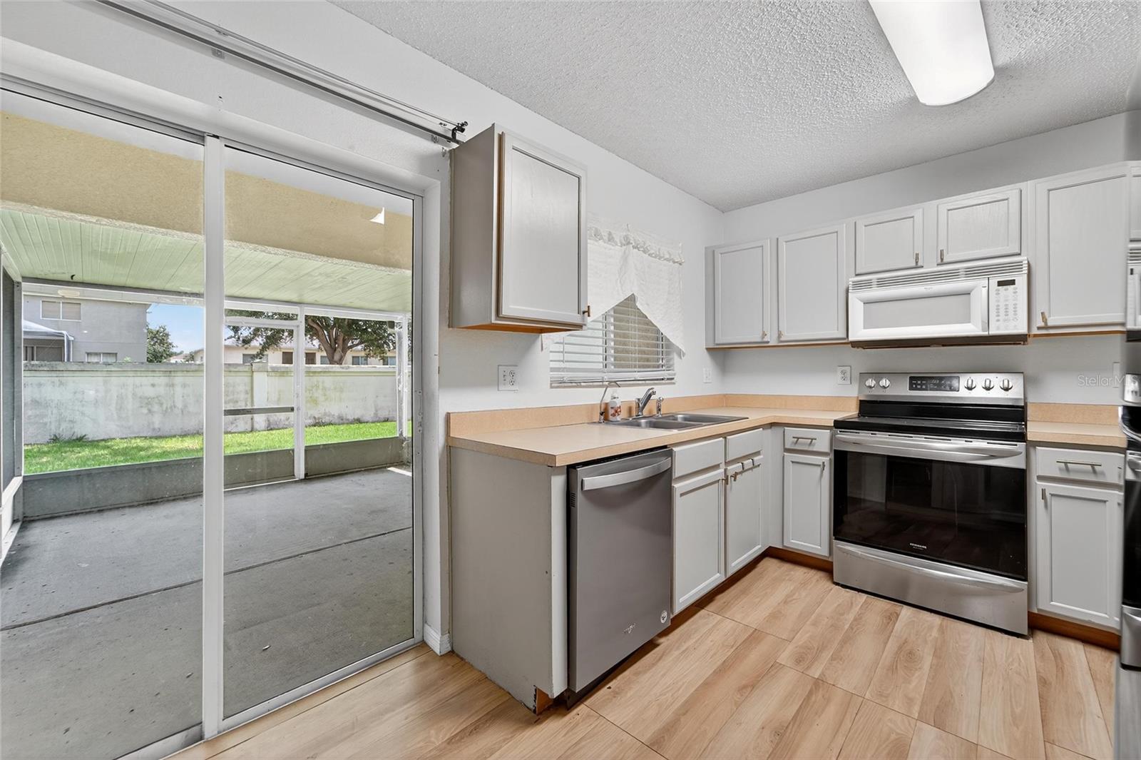 Image 13 of 49 For 10807 Keys Gate Drive