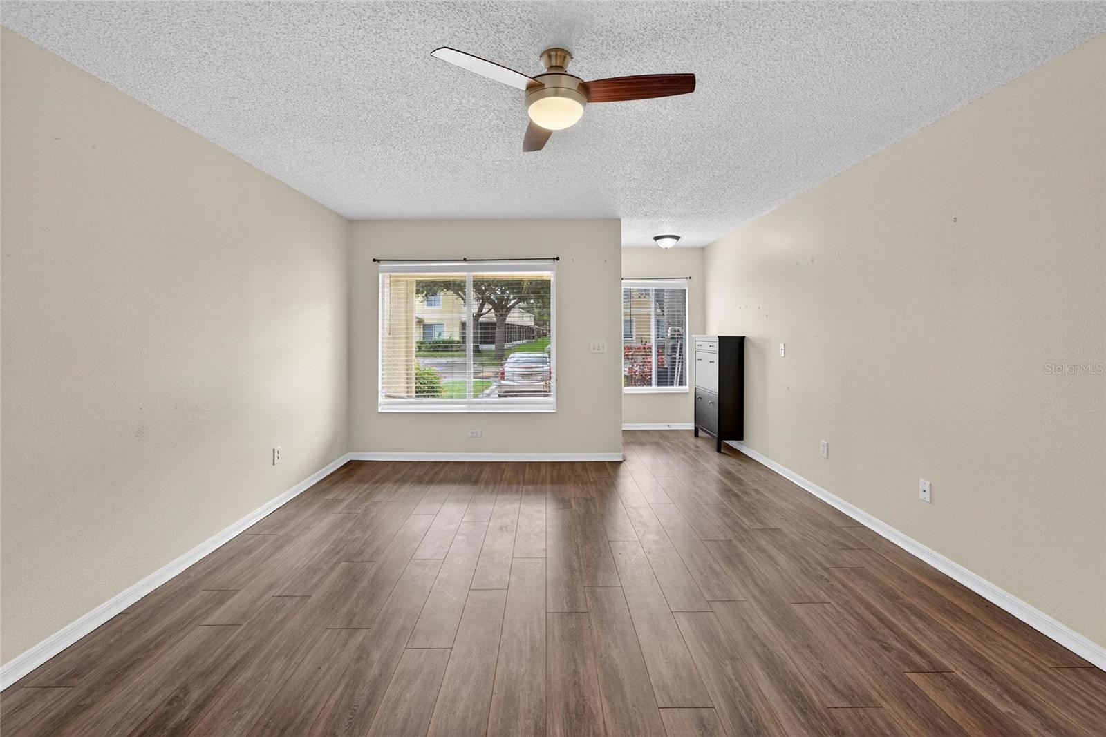 Image 7 of 49 For 10807 Keys Gate Drive