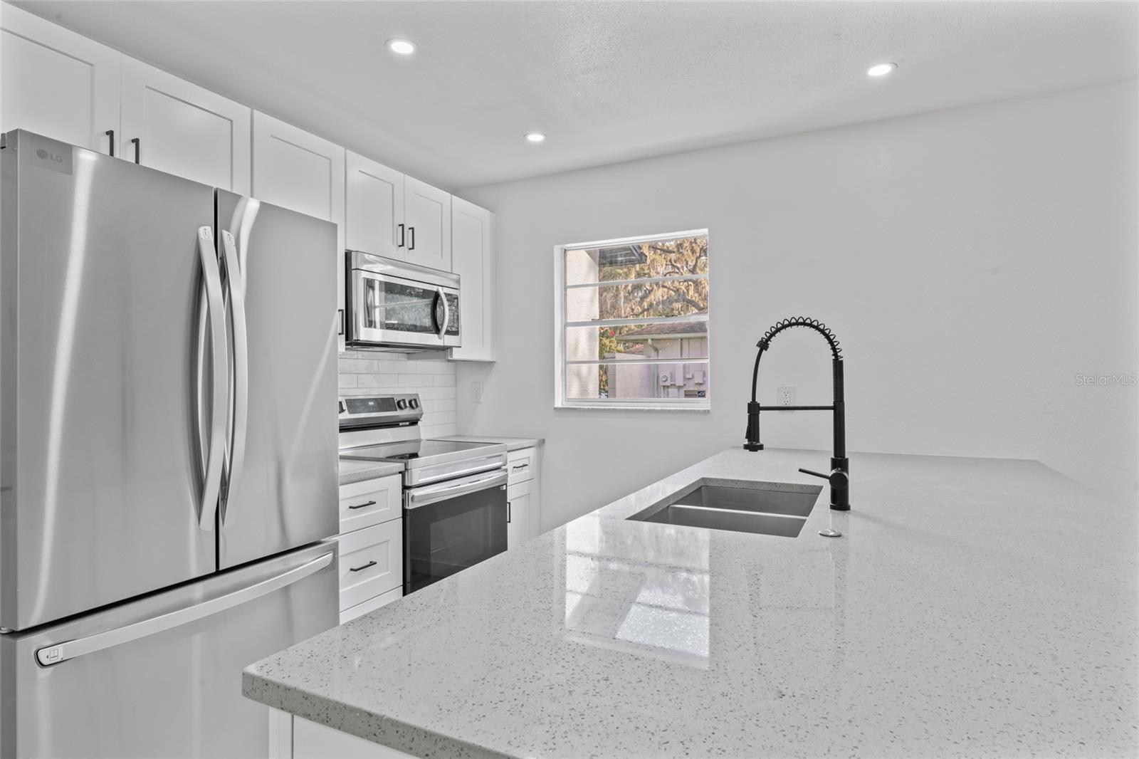 Image 25 of 31 For 7826 Kinross Drive