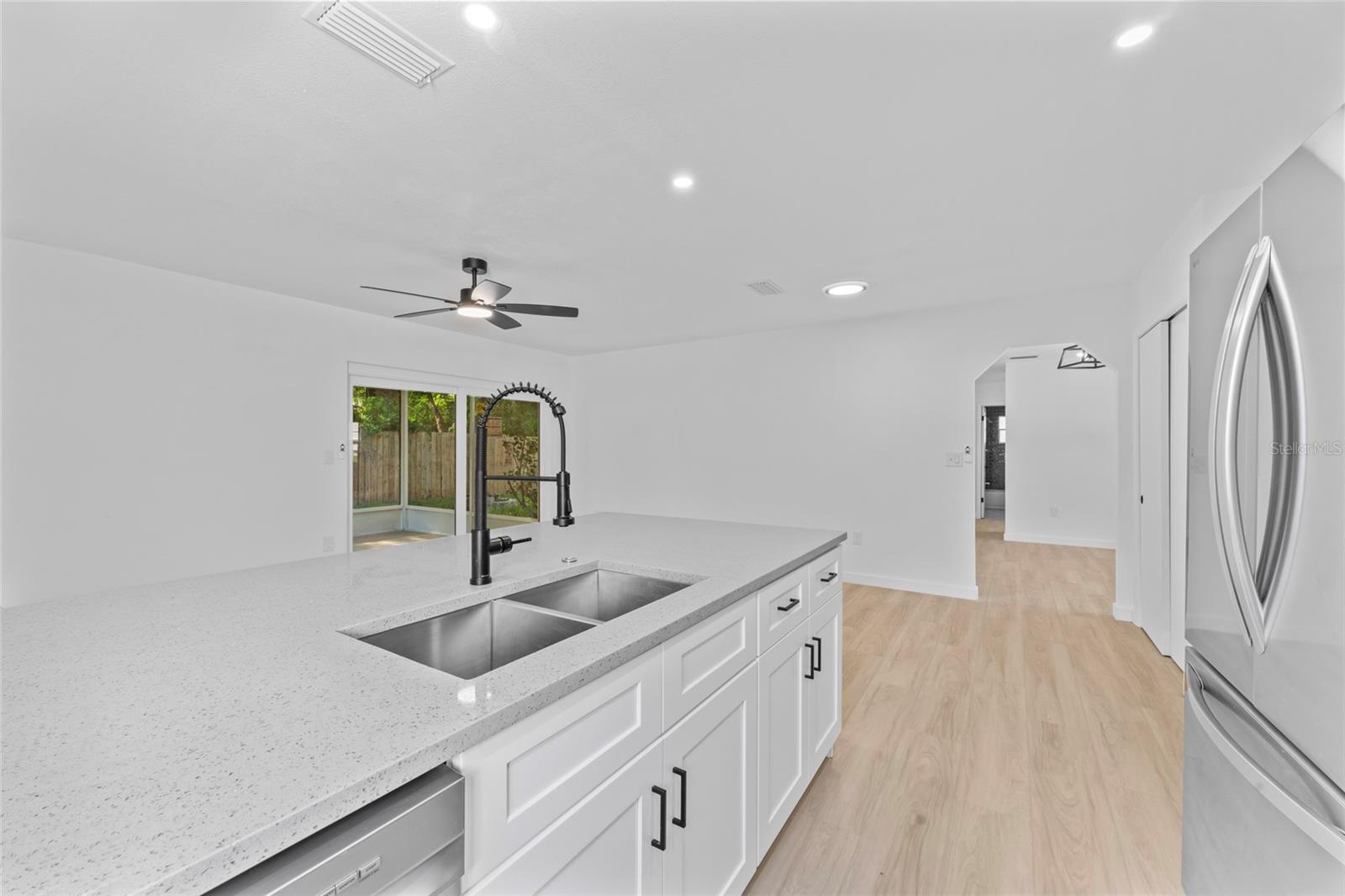 Image 26 of 31 For 7826 Kinross Drive