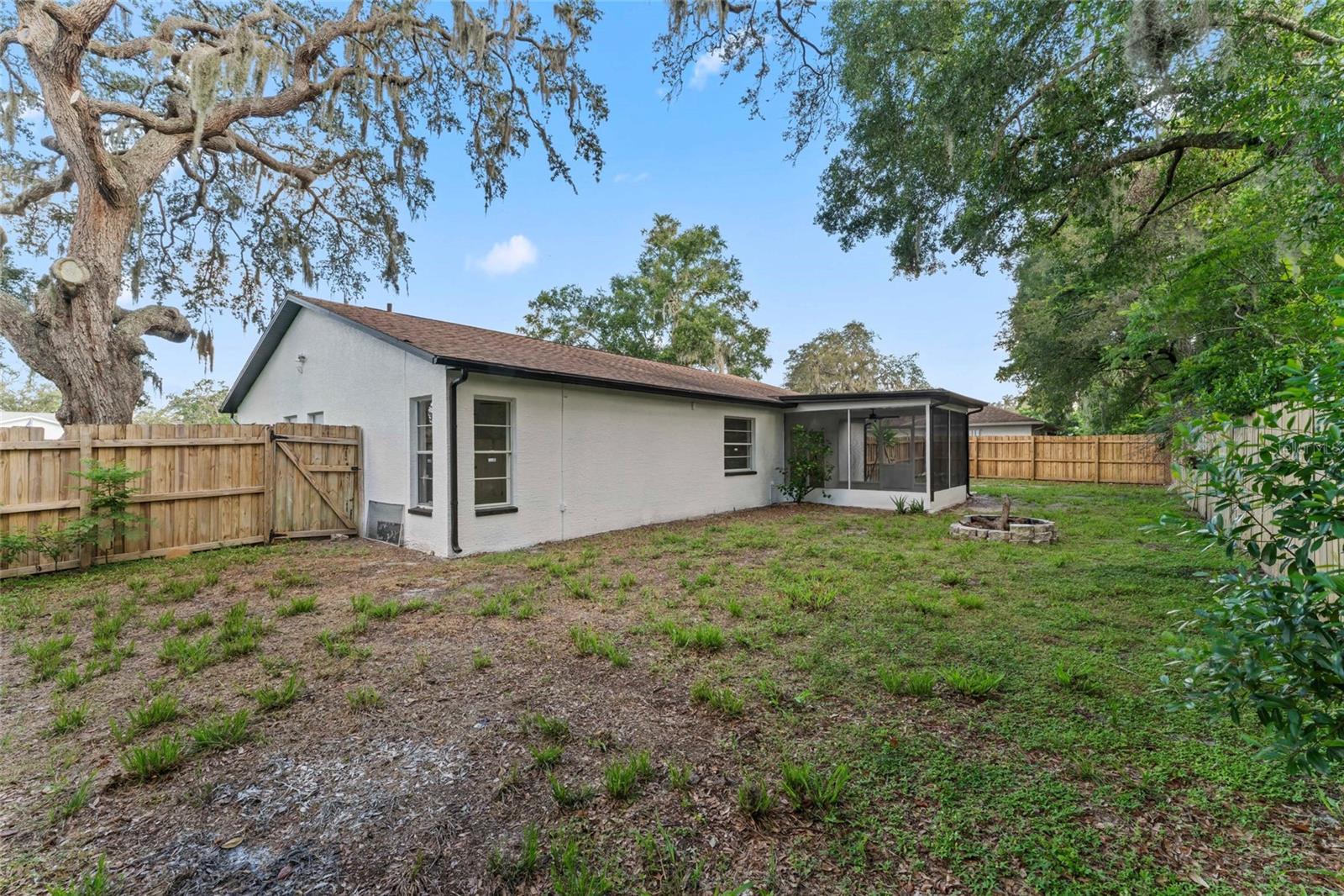 Image 30 of 31 For 7826 Kinross Drive