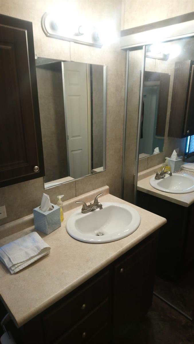 Image 4 of 5 For 2108 Roselawn Drive