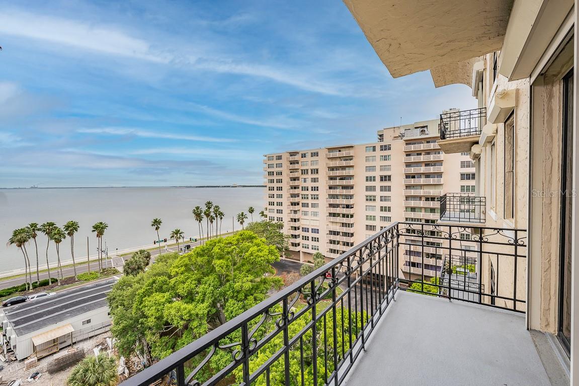Image 24 of 29 For 2109 Bayshore Boulevard 801