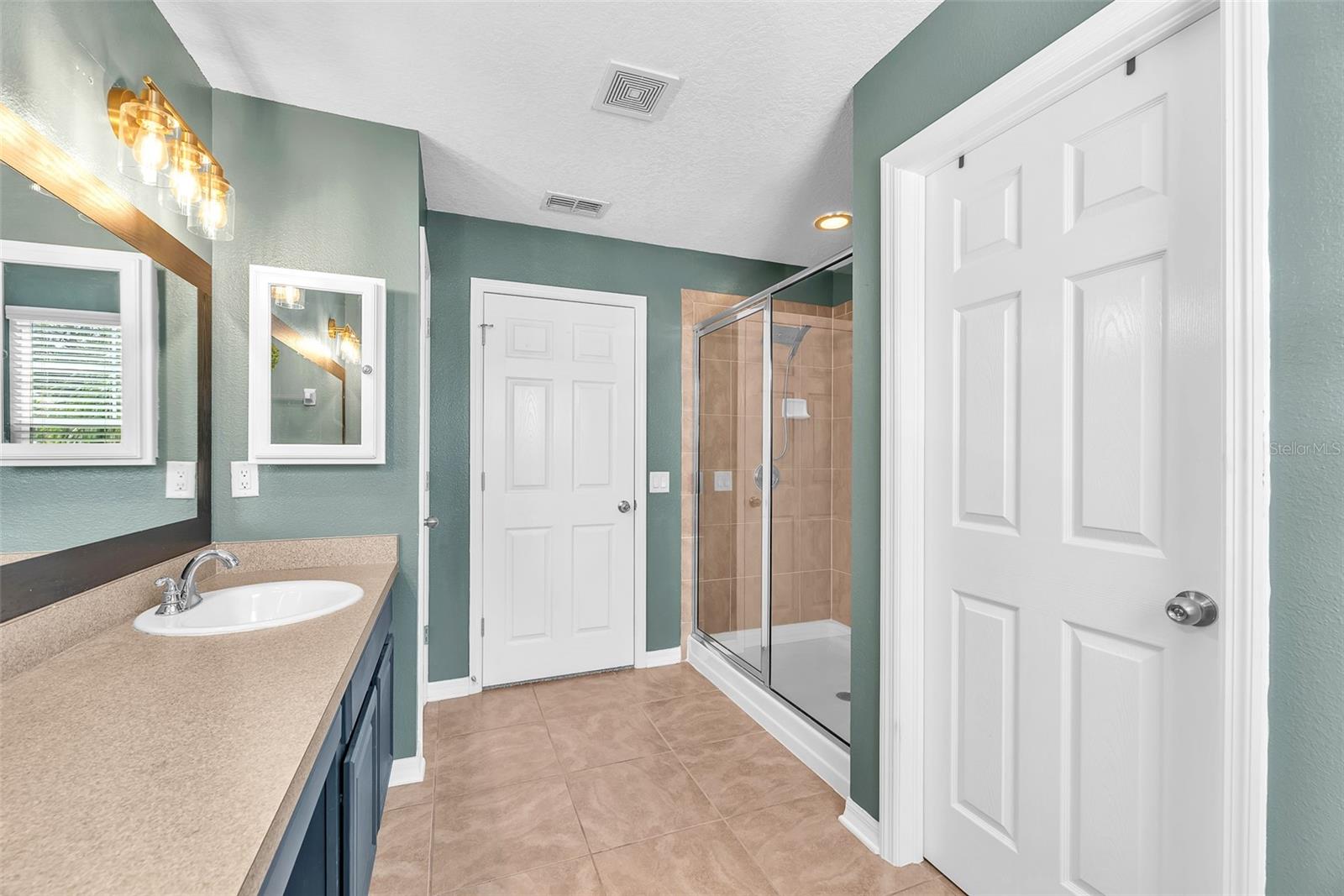Image 17 of 29 For 12510 Shirebrook Court