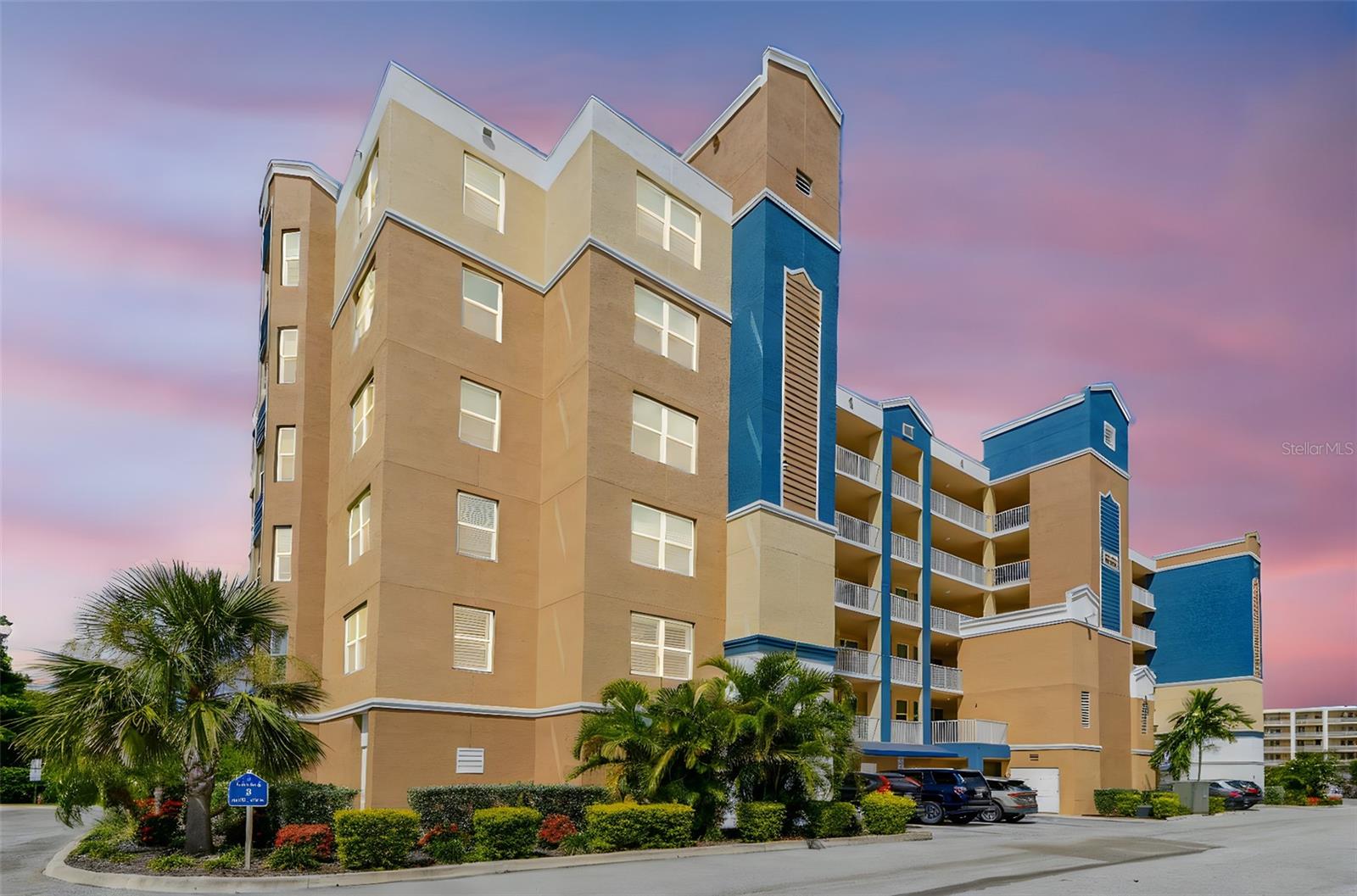 Details for 960 Starkey Road 8204, LARGO, FL 33771