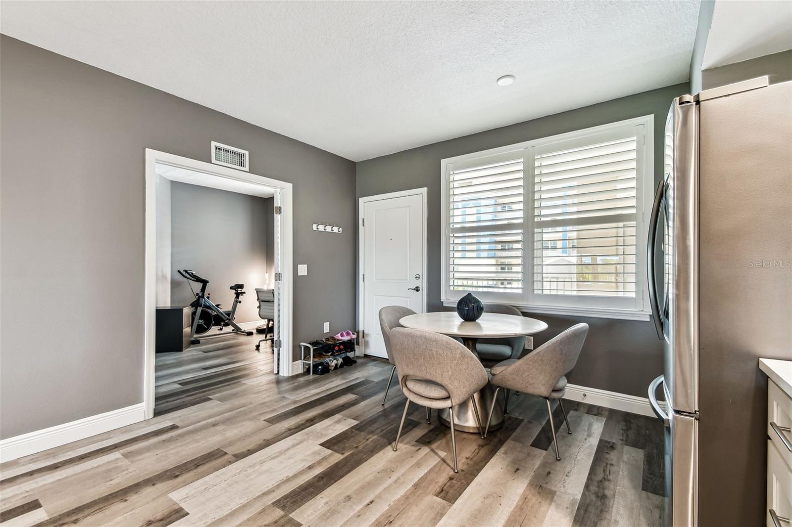Image 15 of 94 For 960 Starkey Road 8204